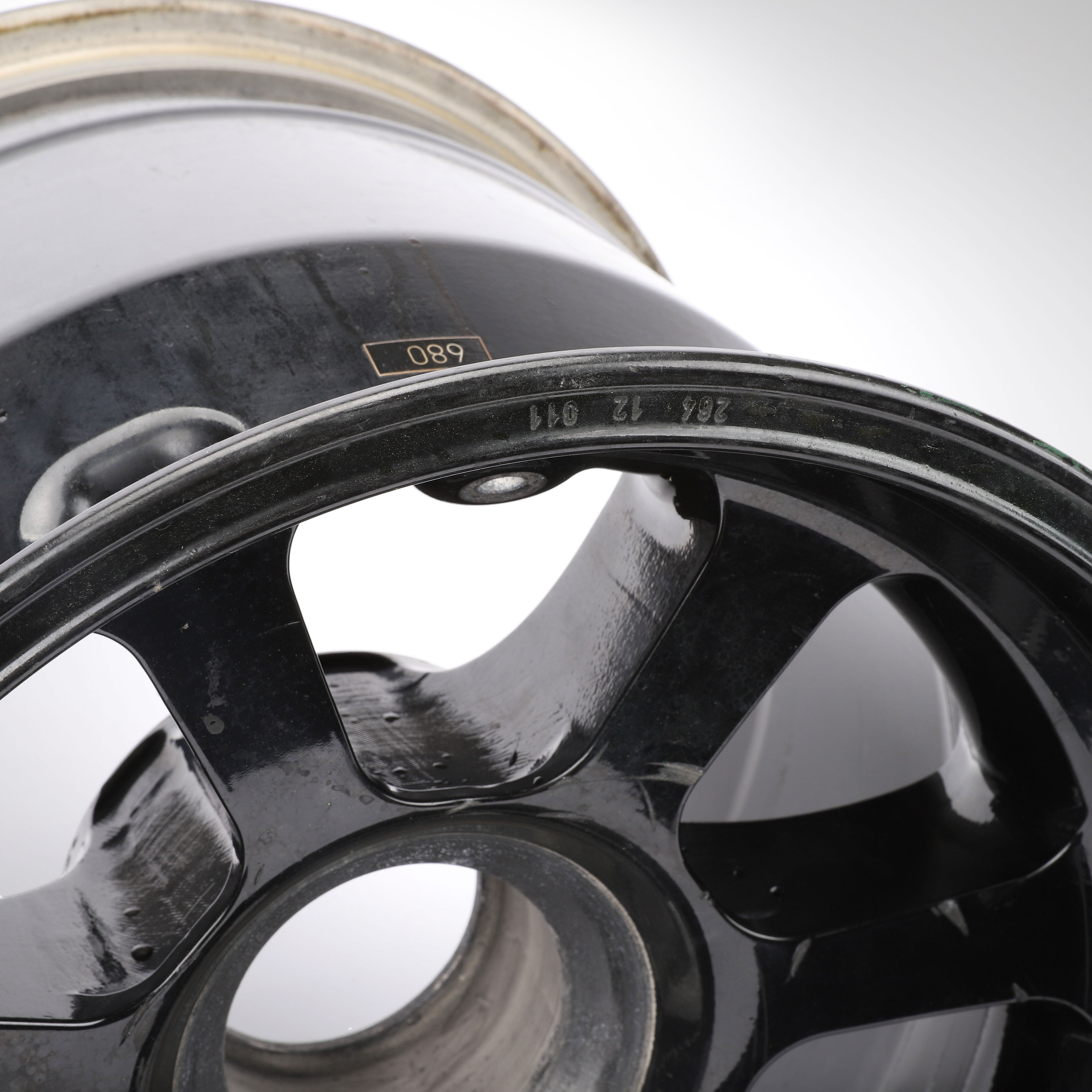 Sergio Pérez Sauber 2012 Race Used Sauber C31 Front Wheel Rim Table