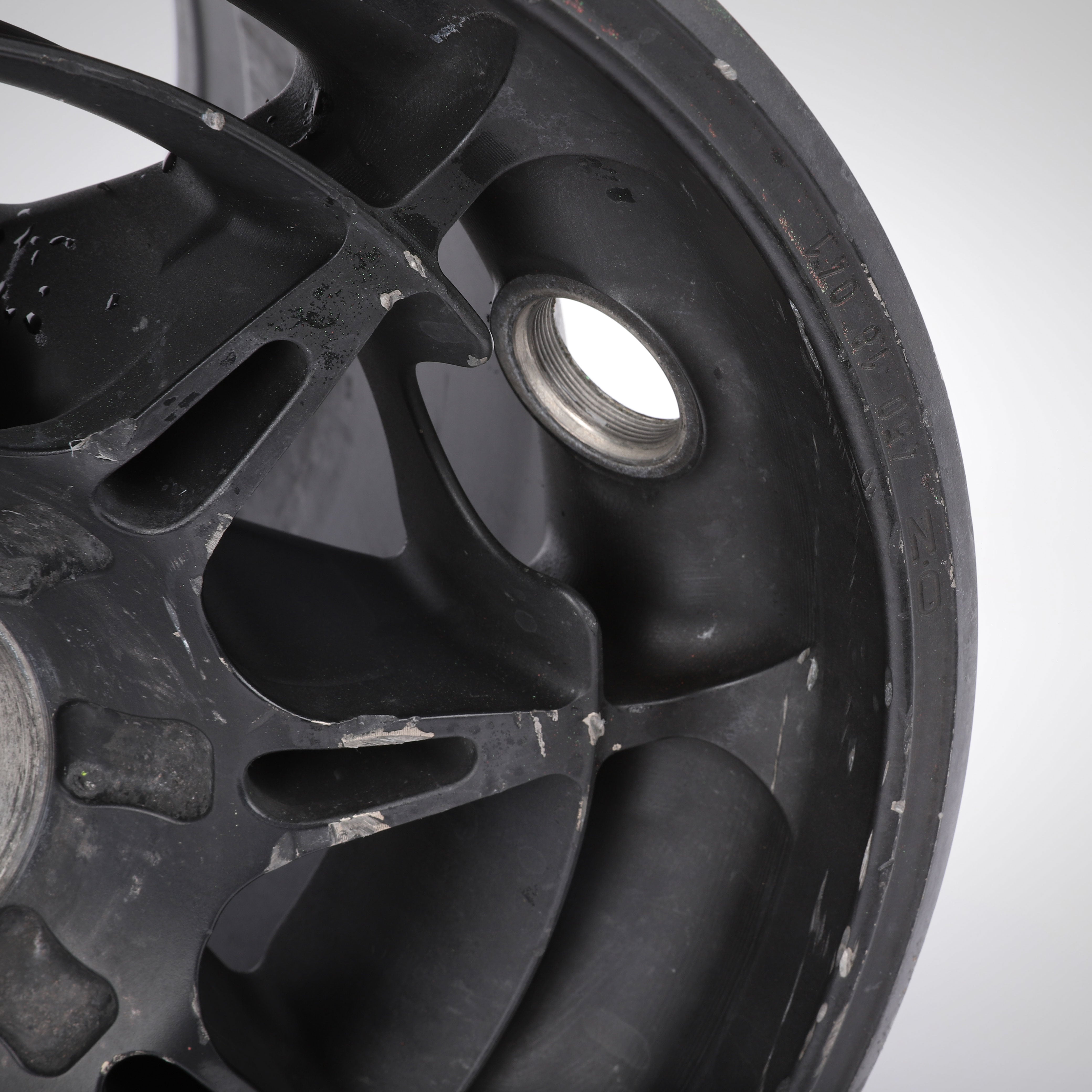 Charles Leclerc 2018 Race Used Sauber C37 Front Wheel Rim Table