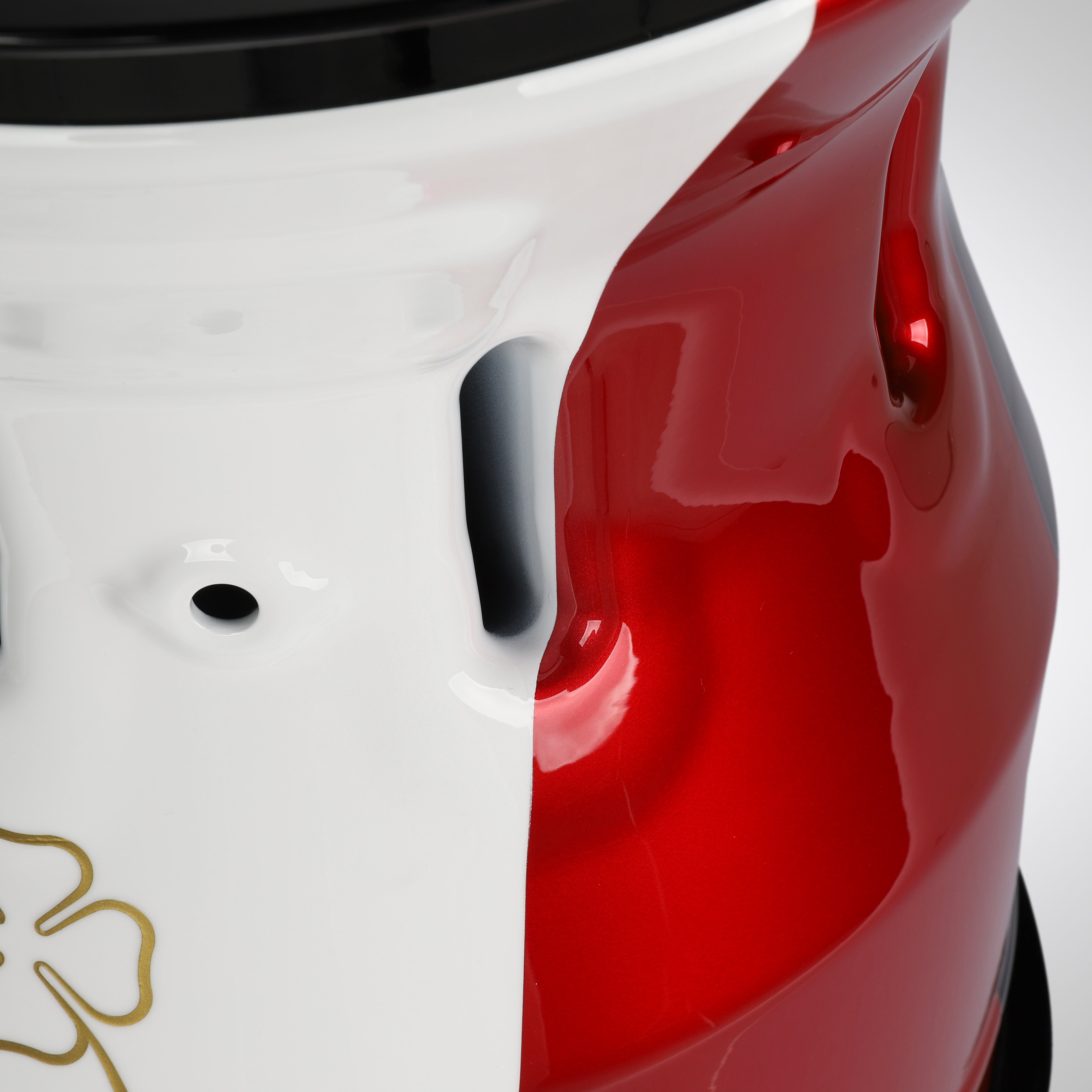 Limited-Edition Alfa Romeo 2023 Rear Wheel Rim Table – Italian GP