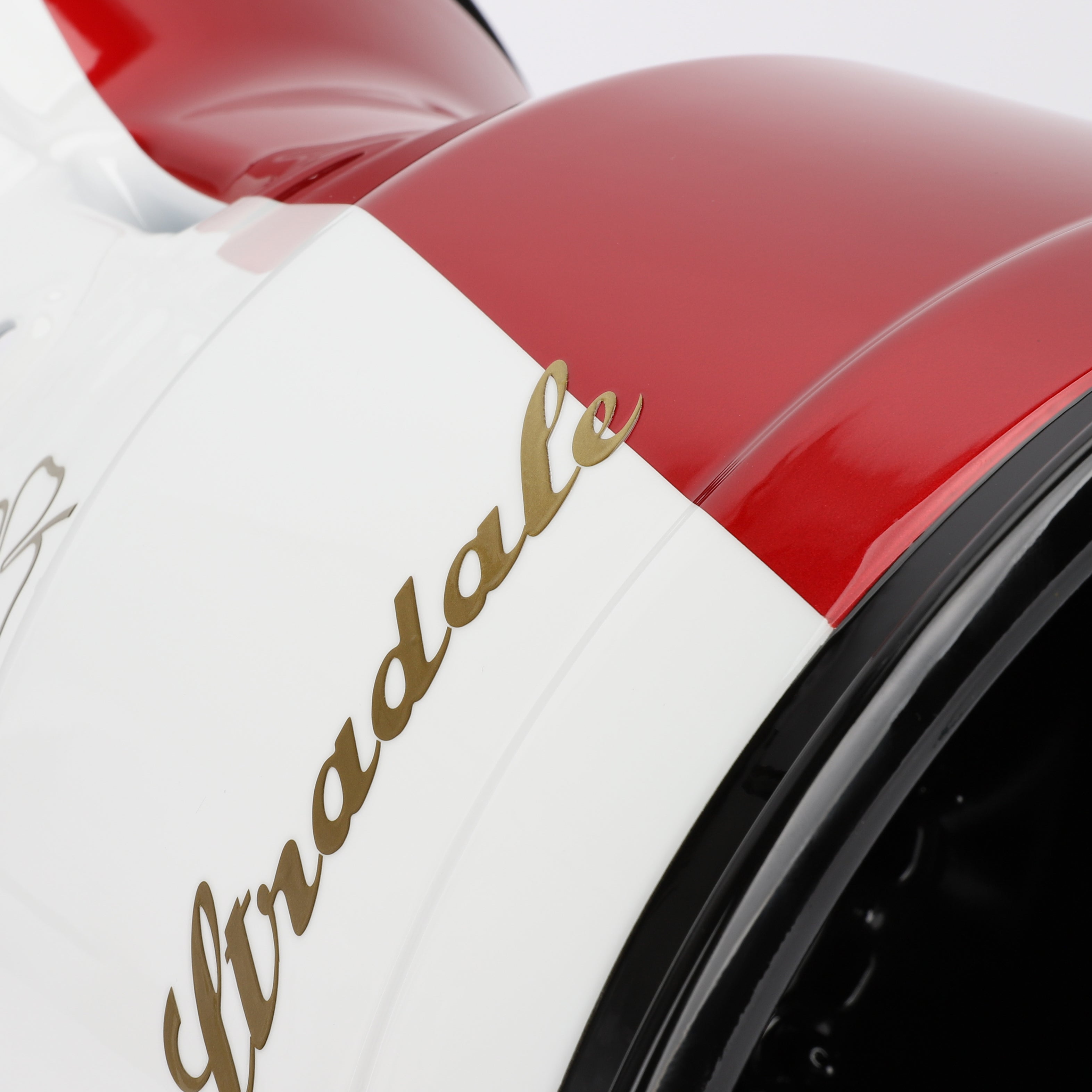 Limited-Edition Alfa Romeo 2023 Rear Wheel Rim Table – Italian GP