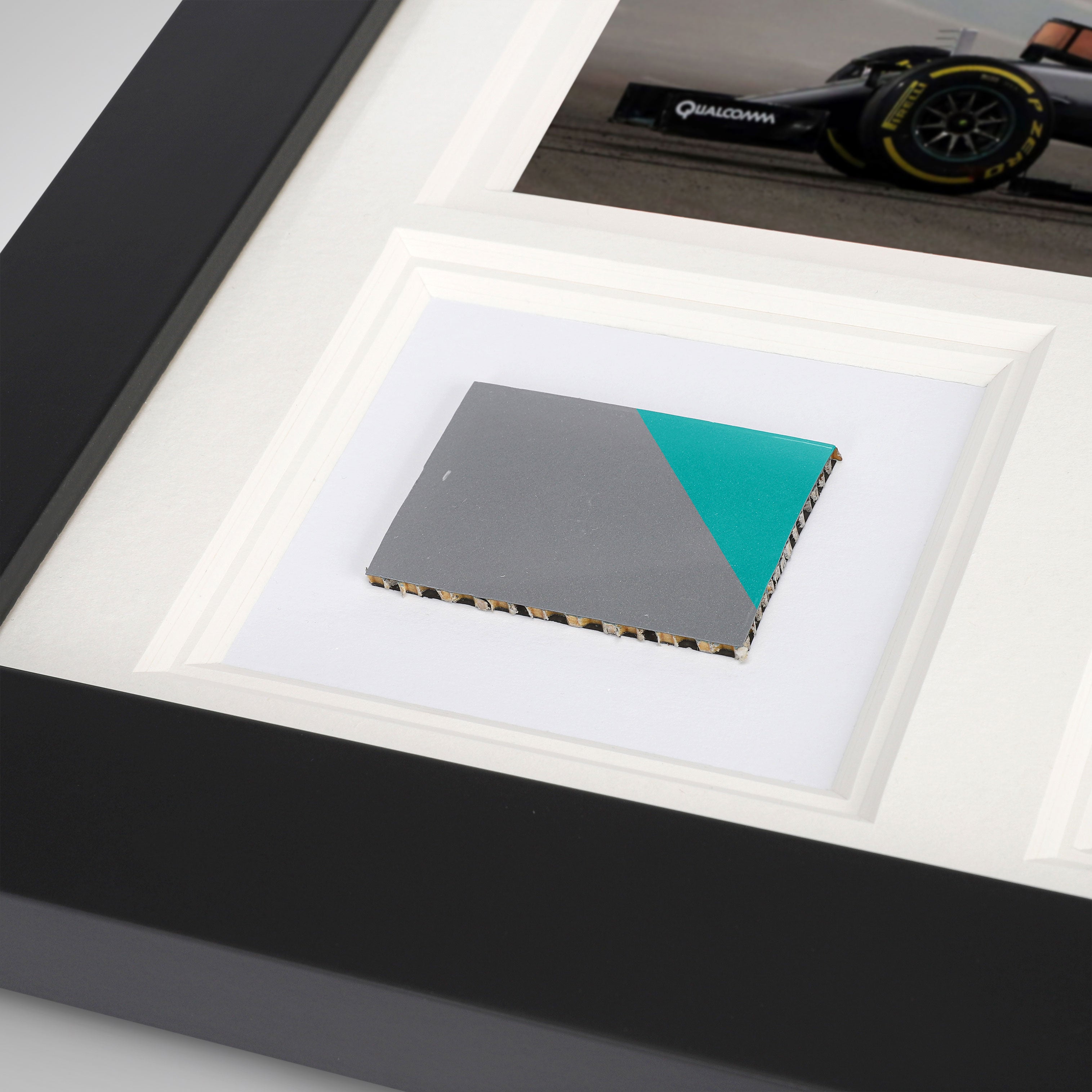 Limited-Edition Nico Rosberg 2016 Bodywork & Photo – Abu Dhabi GP