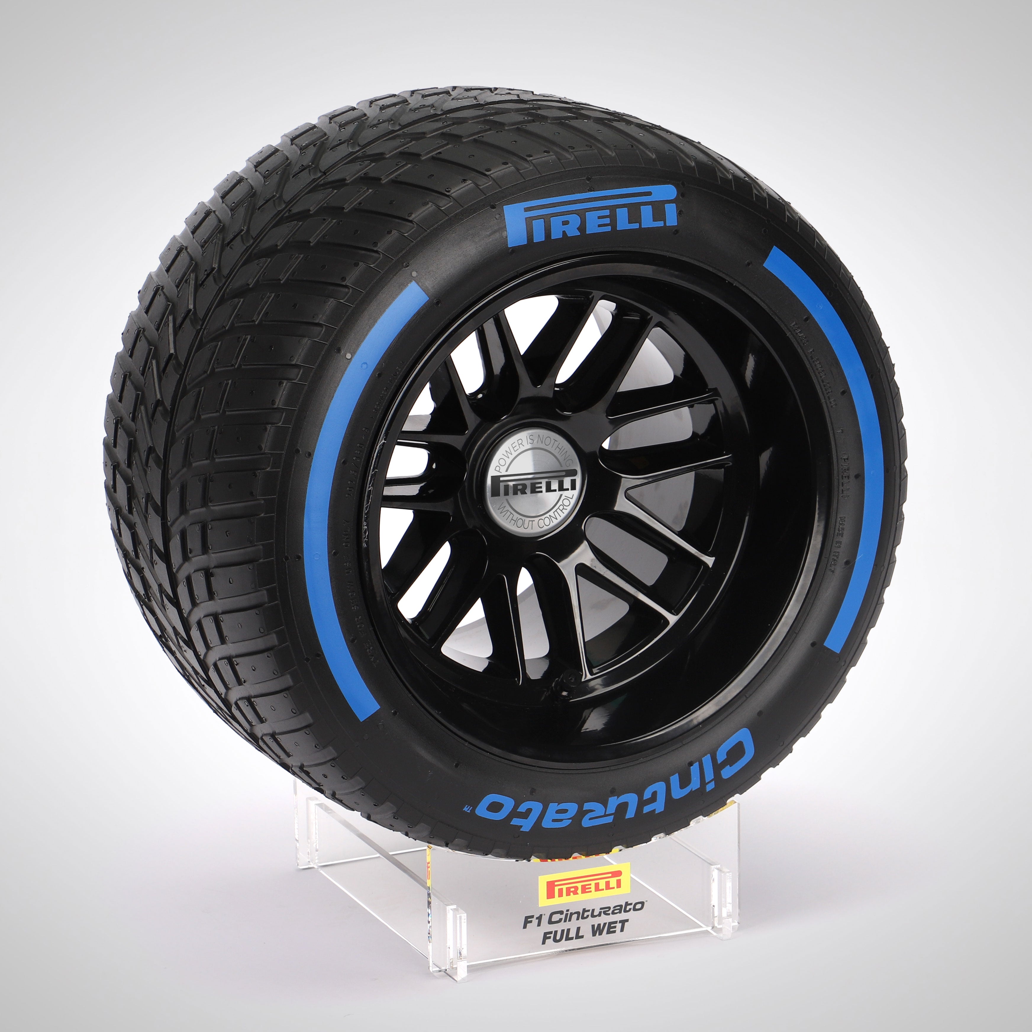 Pirelli Wind Tunnel Tyre 2023 - Blue Wet Compound