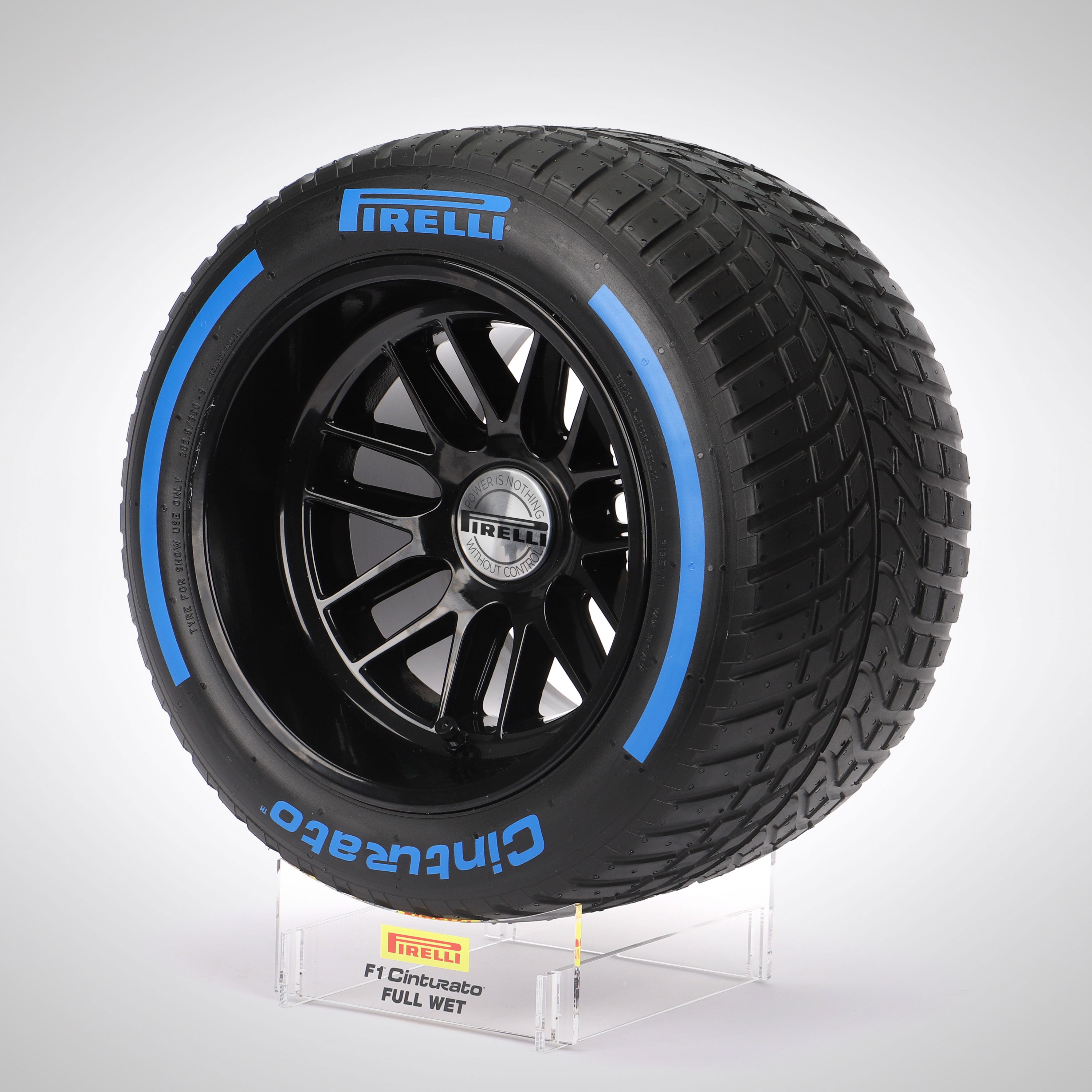 Pirelli Wind Tunnel Tyre 2023 - Blue Wet Compound