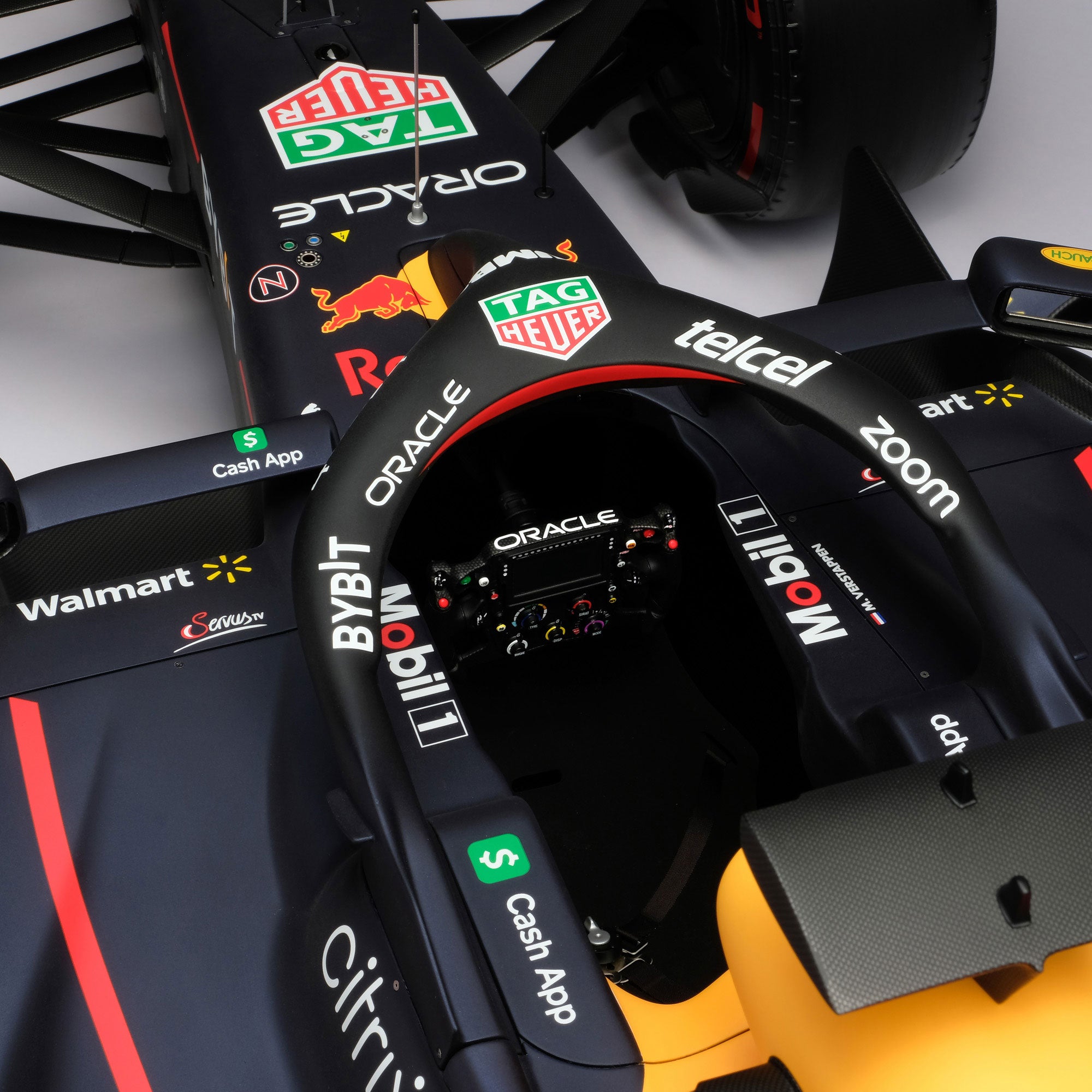Max Verstappen 2022 RB18 1:4 Scale Model F1 Car – Dutch GP