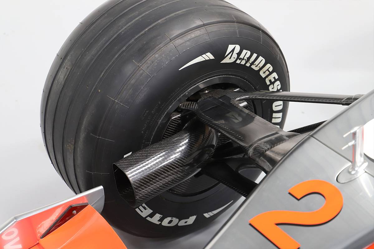 2007 McLaren MP4-22 Official F1® Show Car