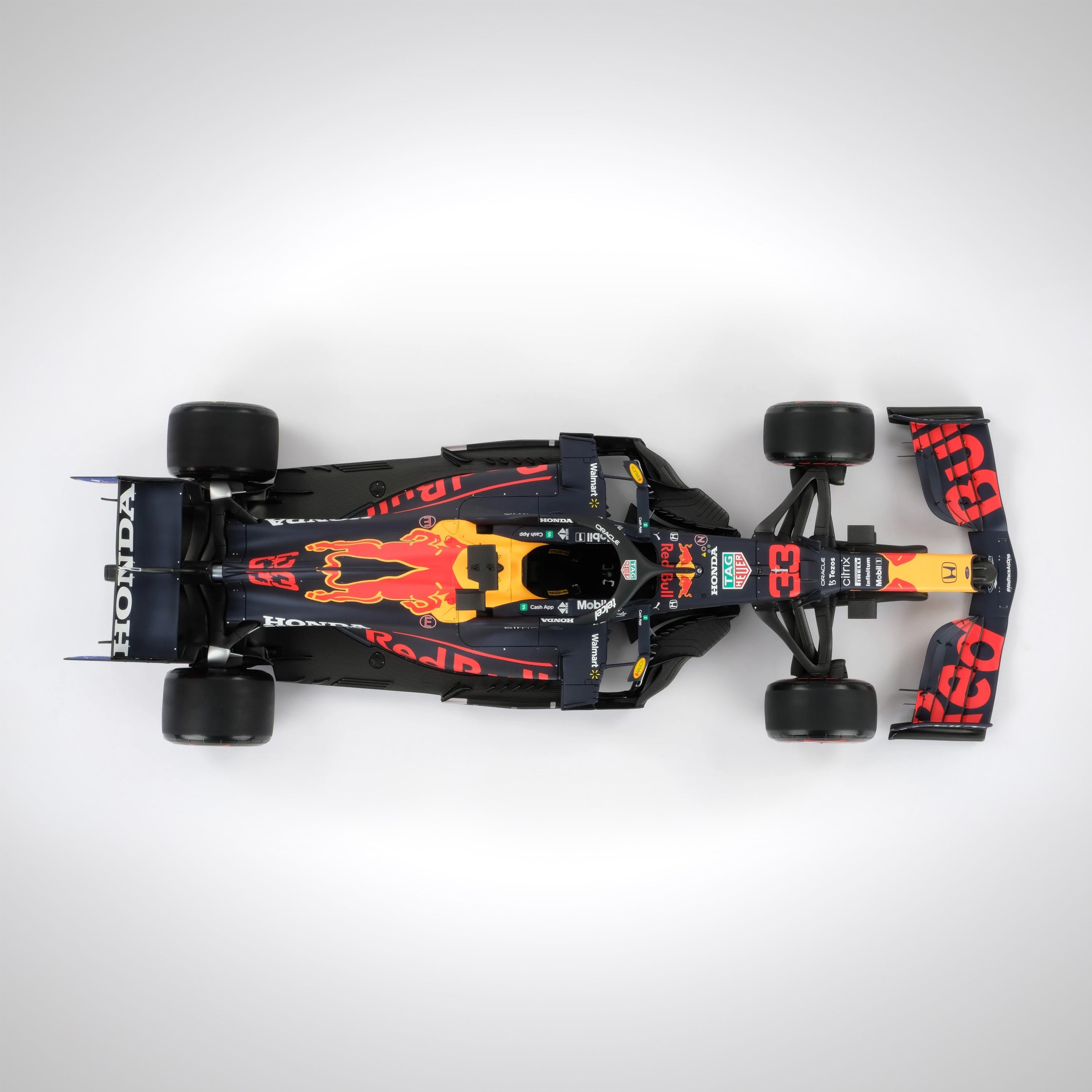 Max Verstappen 2021 Oracle Red Bull Racing F1 Team RB16B 1:8 Scale Model – Abu Dhabi GP