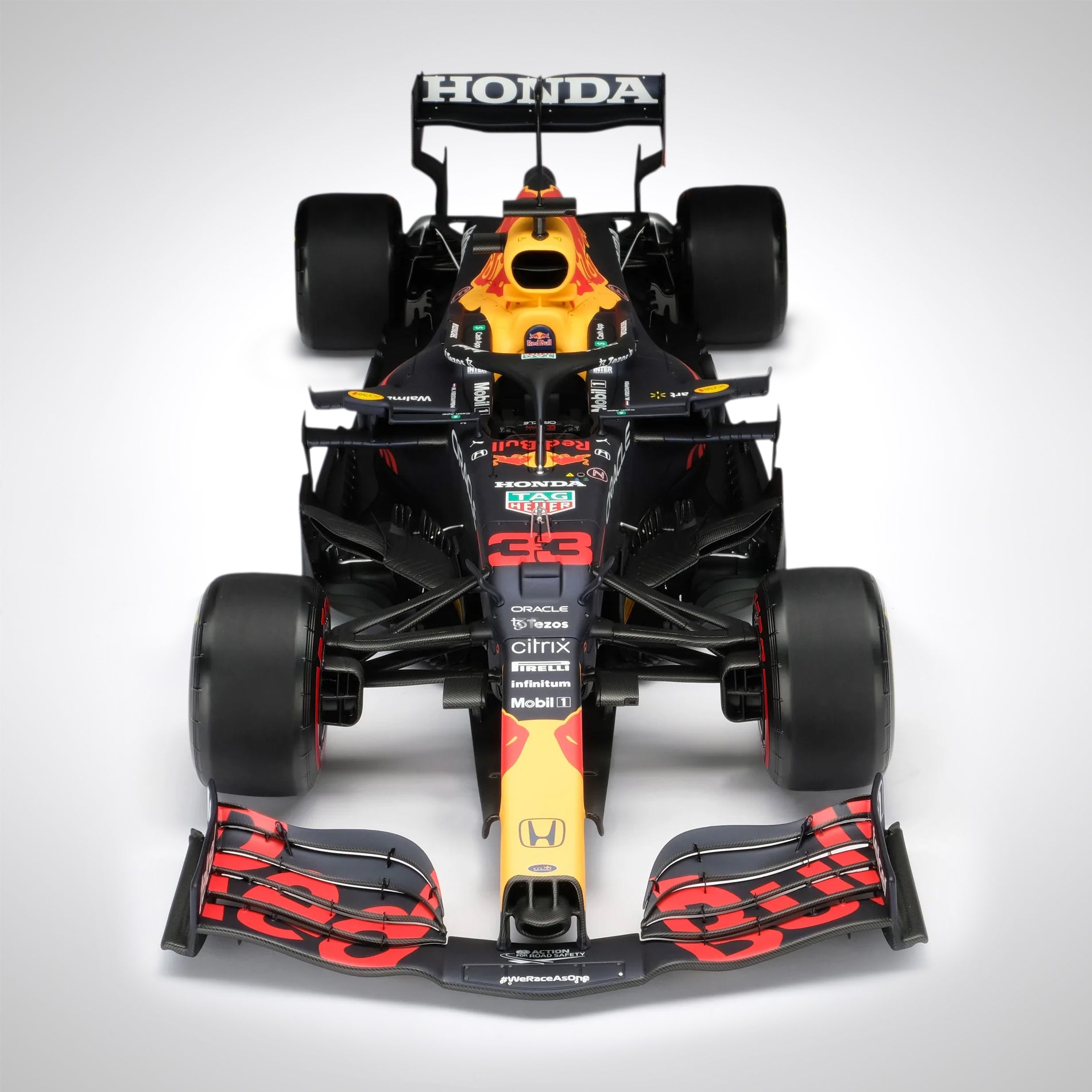 Max Verstappen 2021 Oracle Red Bull Racing F1 Team RB16B 1:8 Scale Model – Abu Dhabi GP