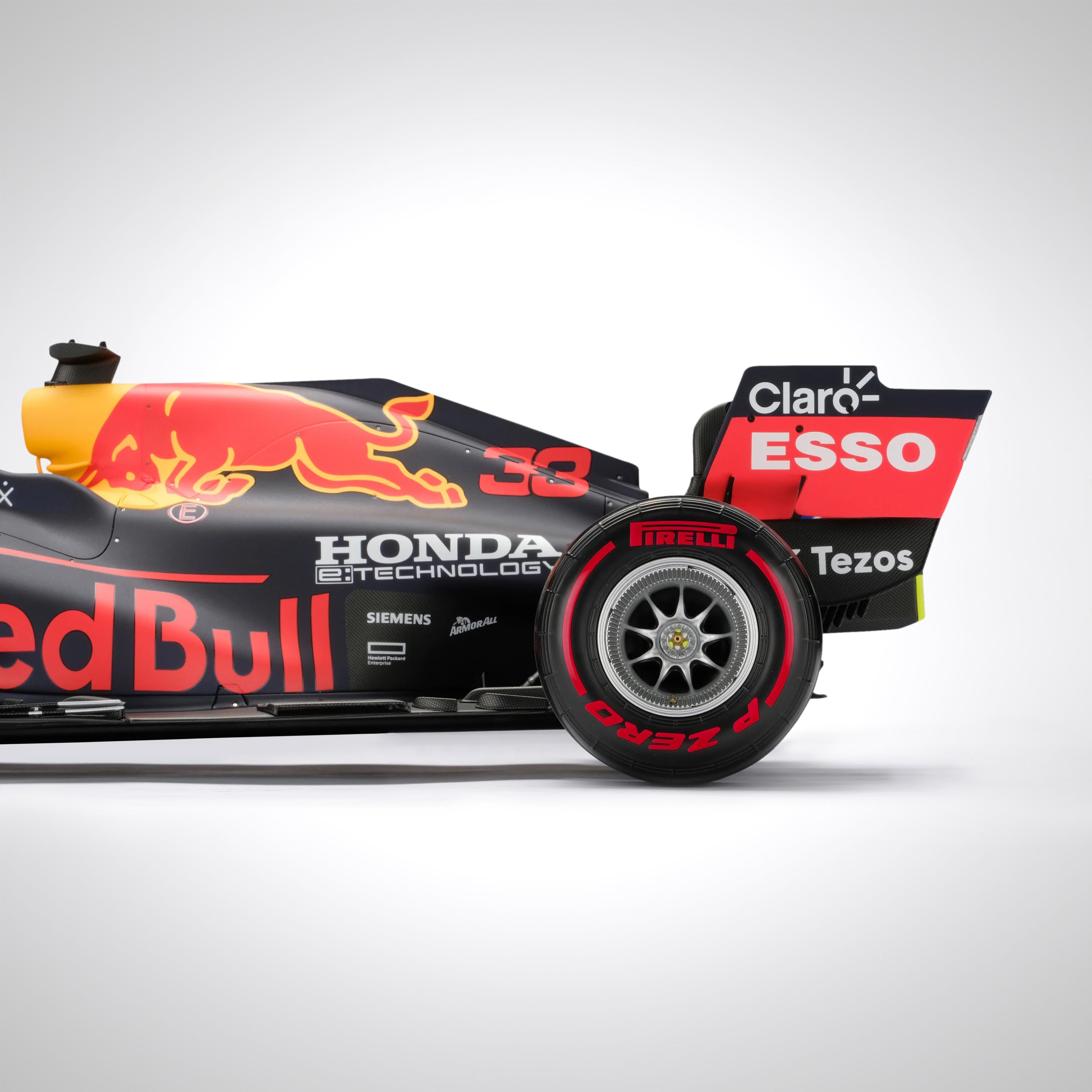 Max Verstappen 2021 Oracle Red Bull Racing F1 Team RB16B 1:8 Scale Model – Abu Dhabi GP