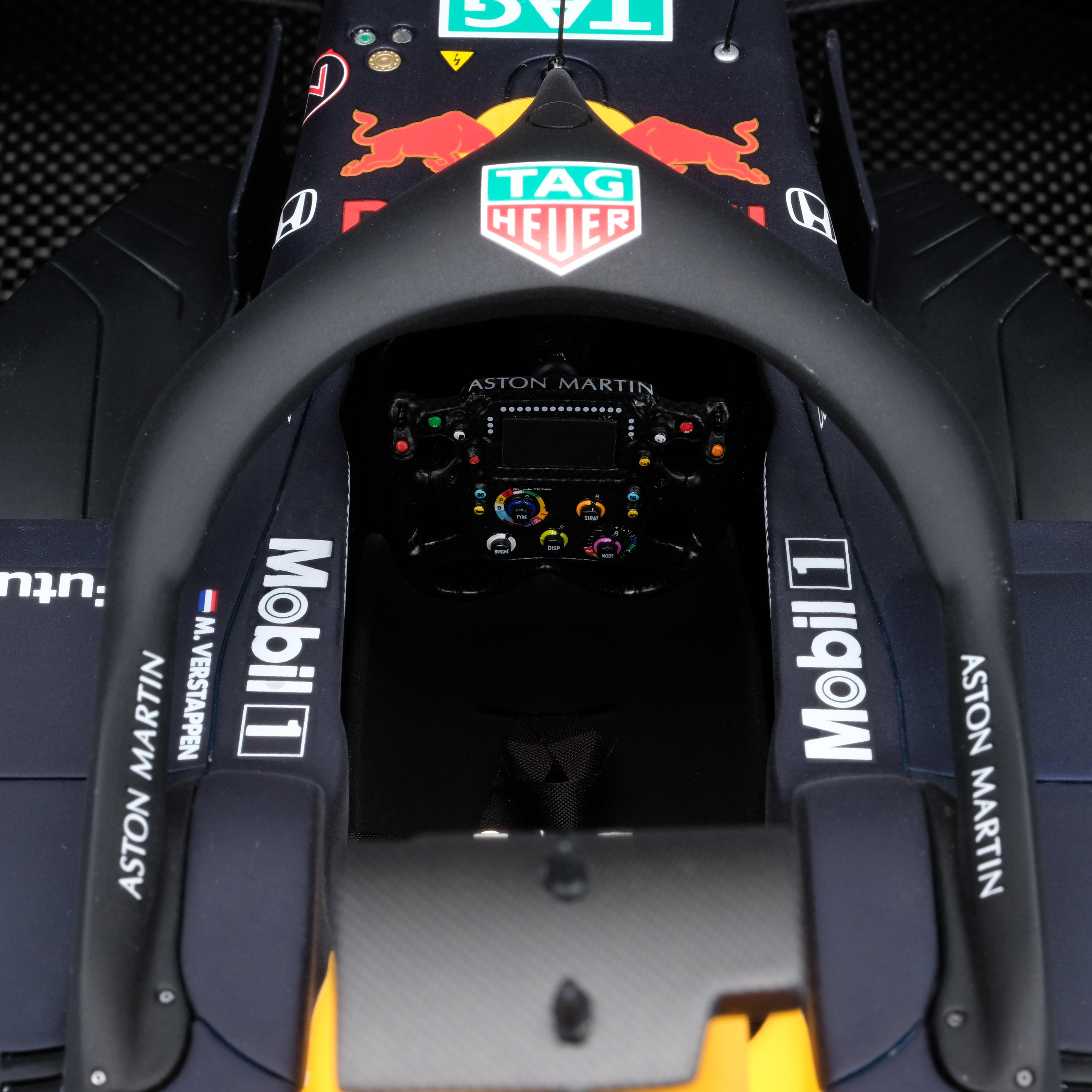 Oracle Red Bull Racing 2019 RB15 1:8 Scale Model – Austrian GP