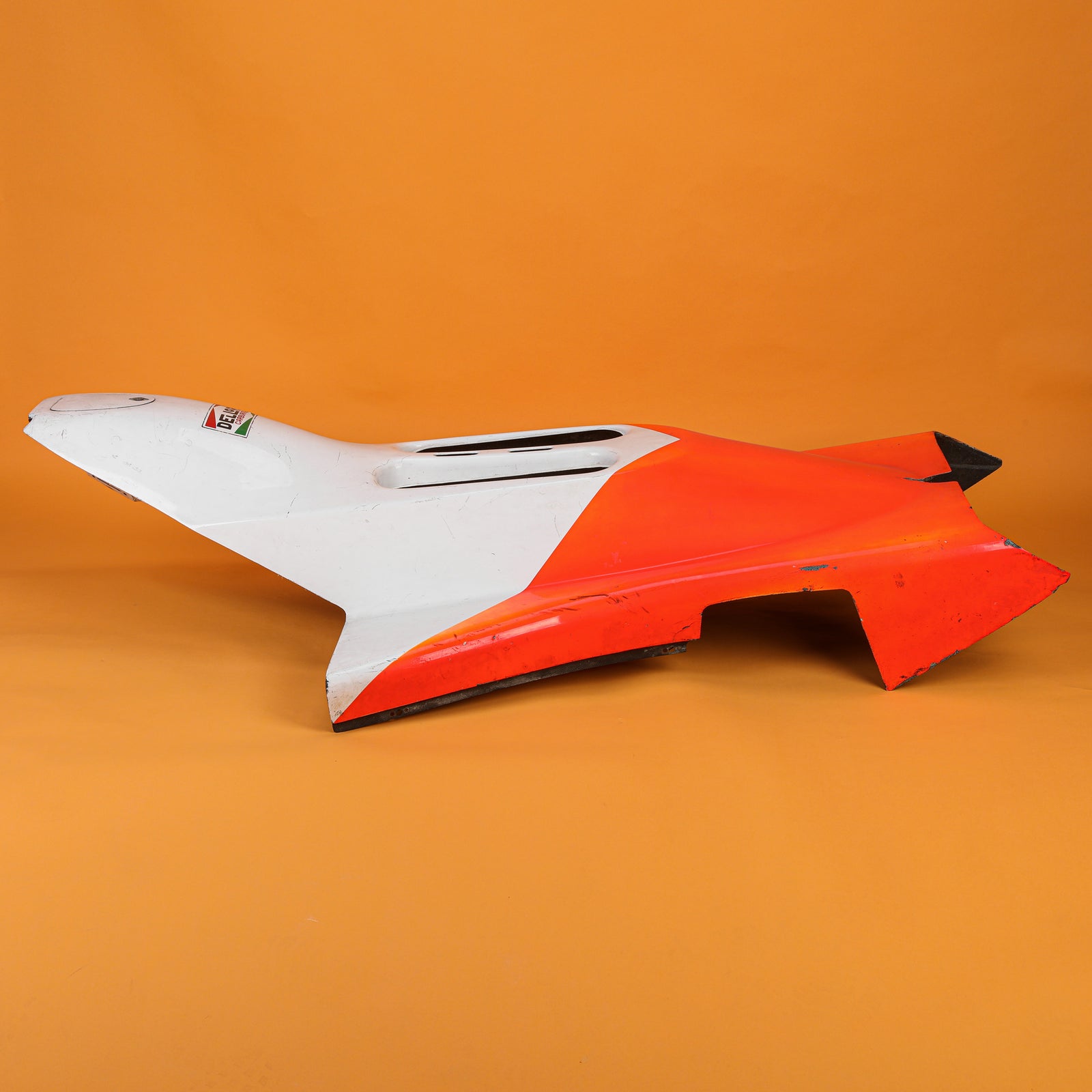 Season Launch LOT 061 - Niki Lauda 1982 McLaren MP4/1 Race Used Engine Cover