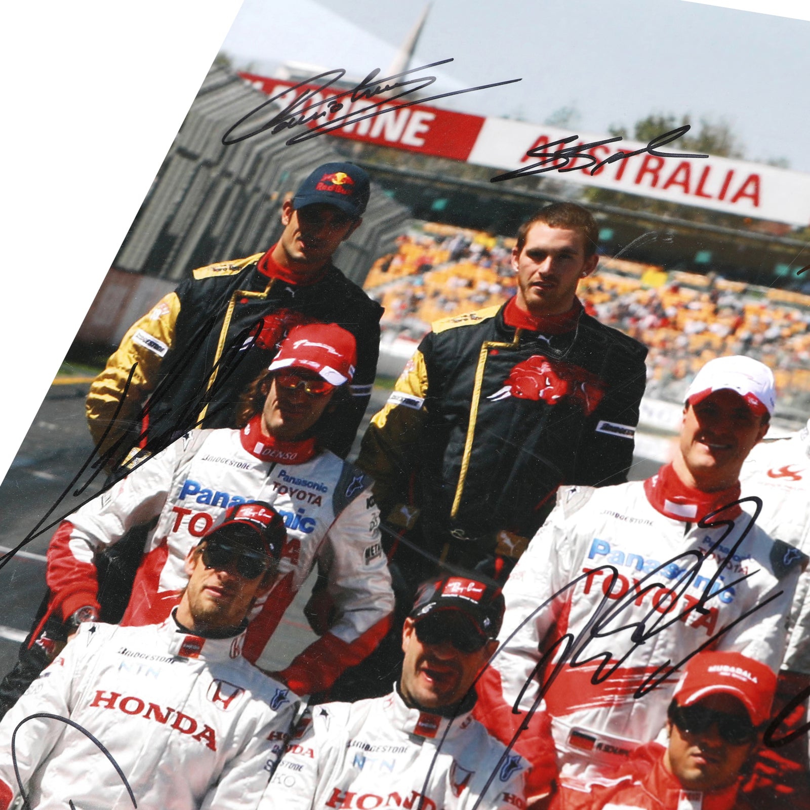 LOT 576 - Signed 2007 Australian GP Formula One Full Grid Photo - Make-A-Wish
