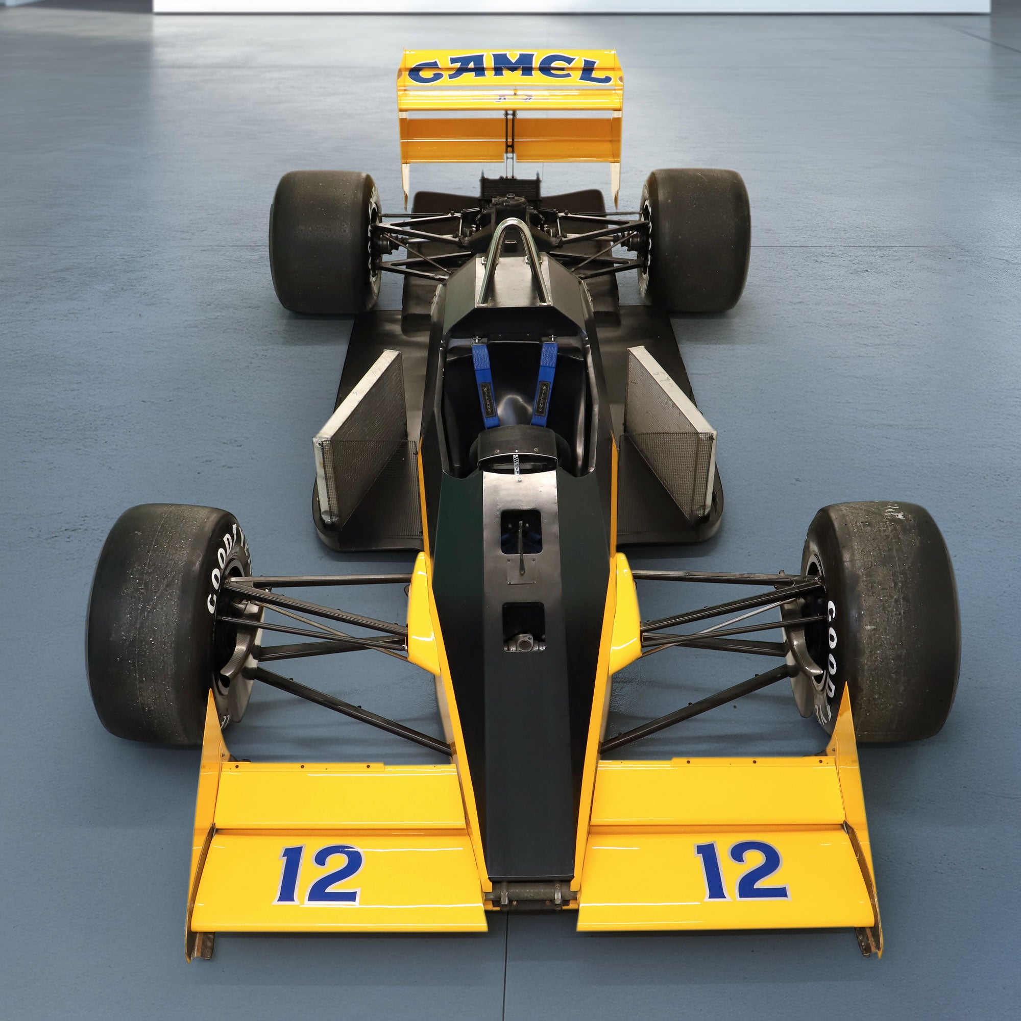 F1 MINICHAMPS 1/18 ロータスホンダ99T アイルトン・セナ アイルトン