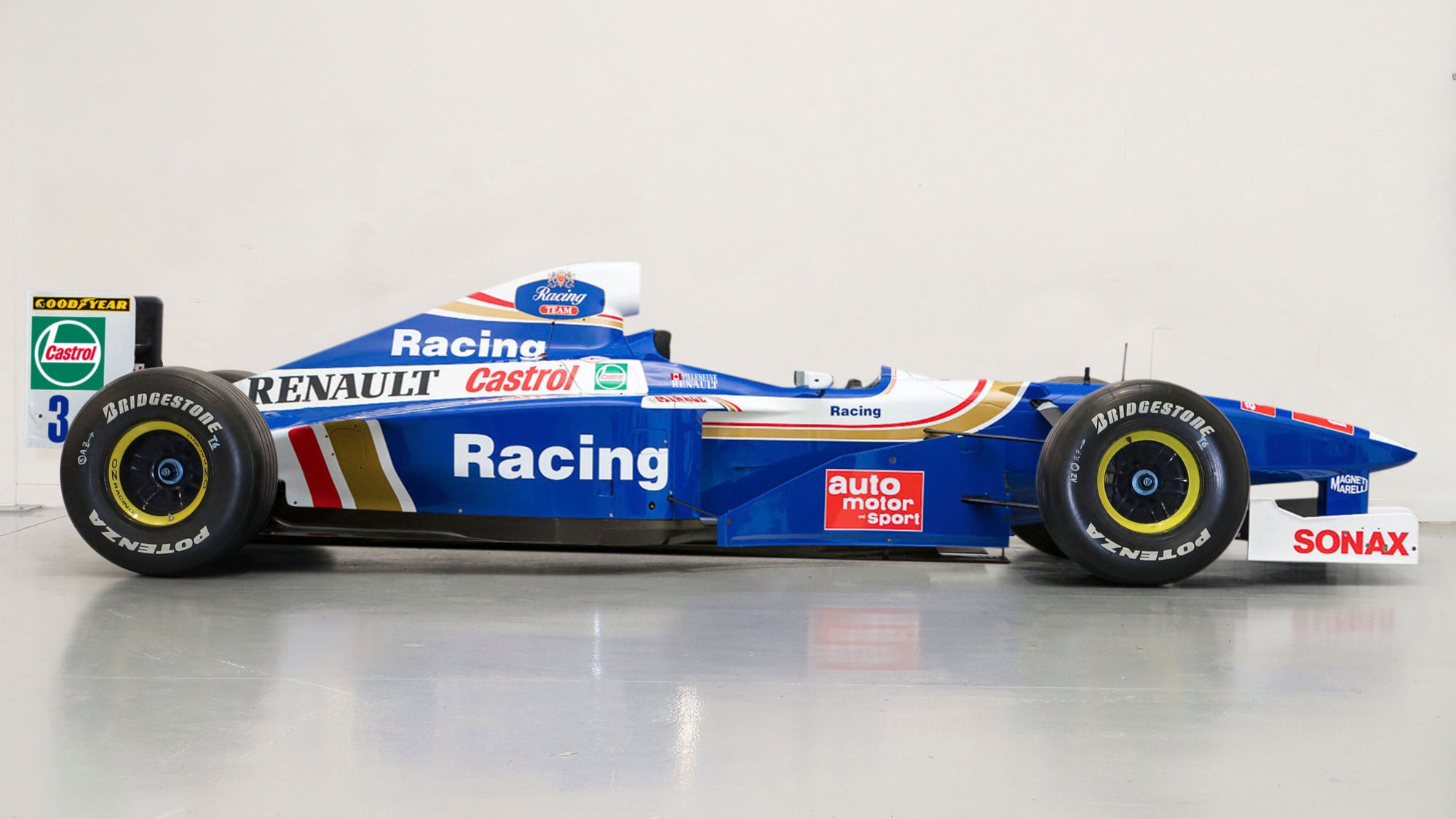 1997 Williams FW19 Jacques Villeneuve Championship Winning Official F1® Show Car
