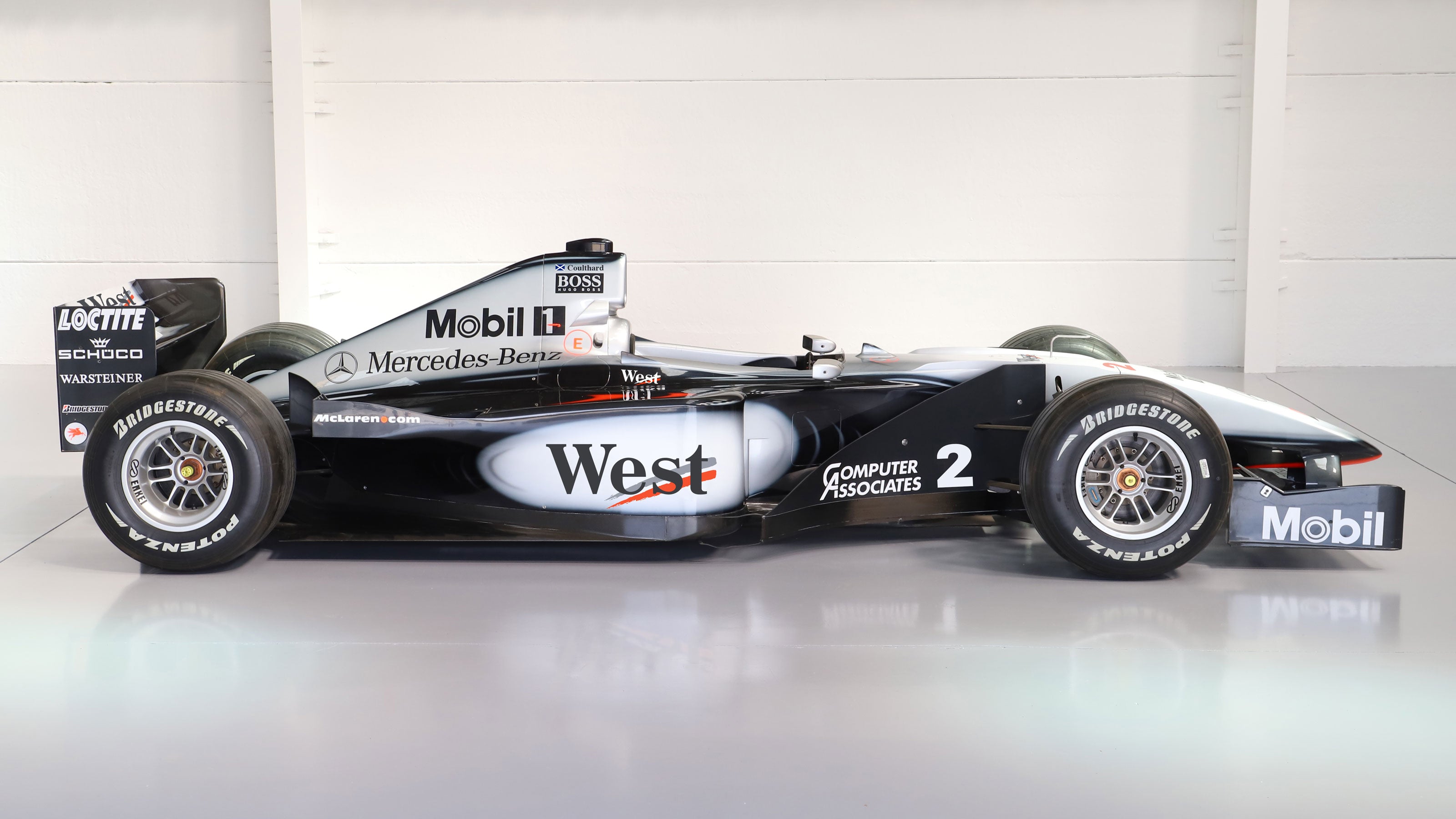 1999 McLaren MP4-14 Official Show Car – F1 Authentics