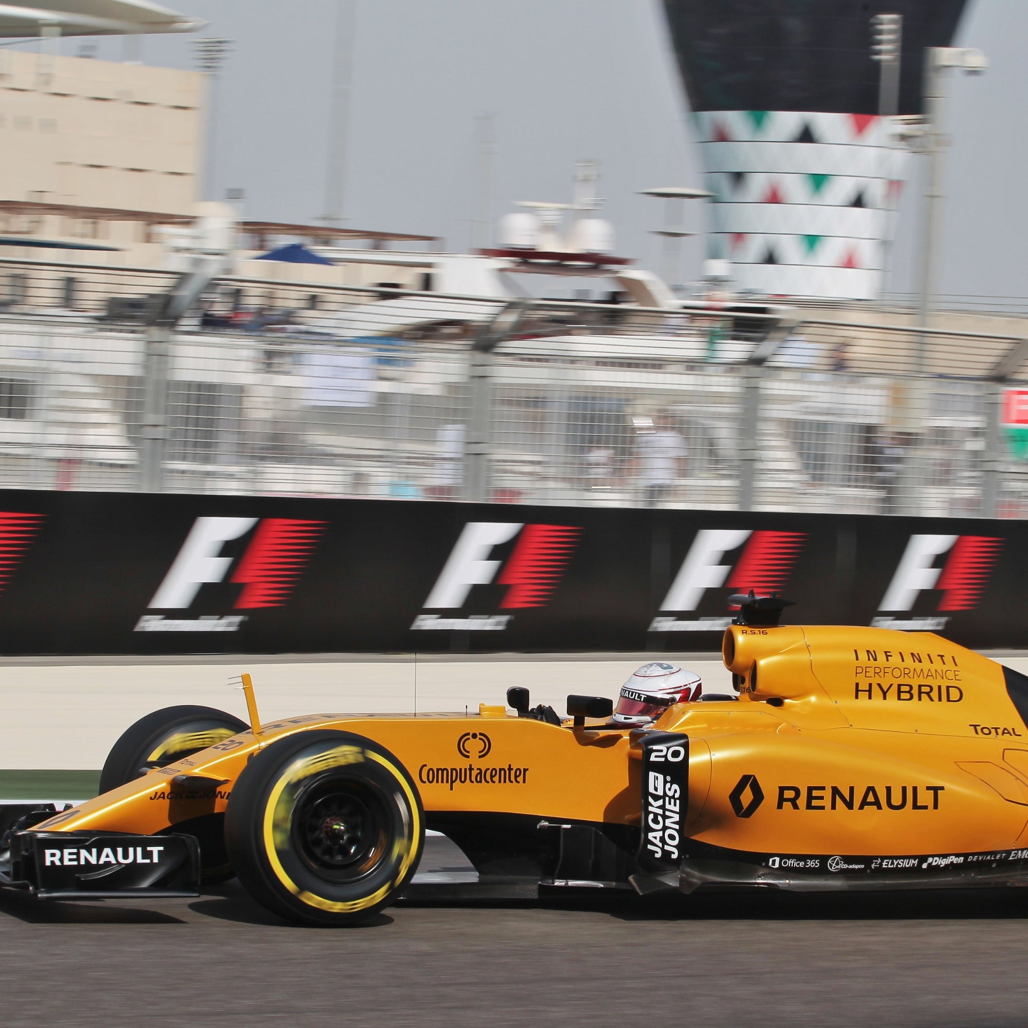 Renault F1 Team 2016 Front Wheel Rim Table