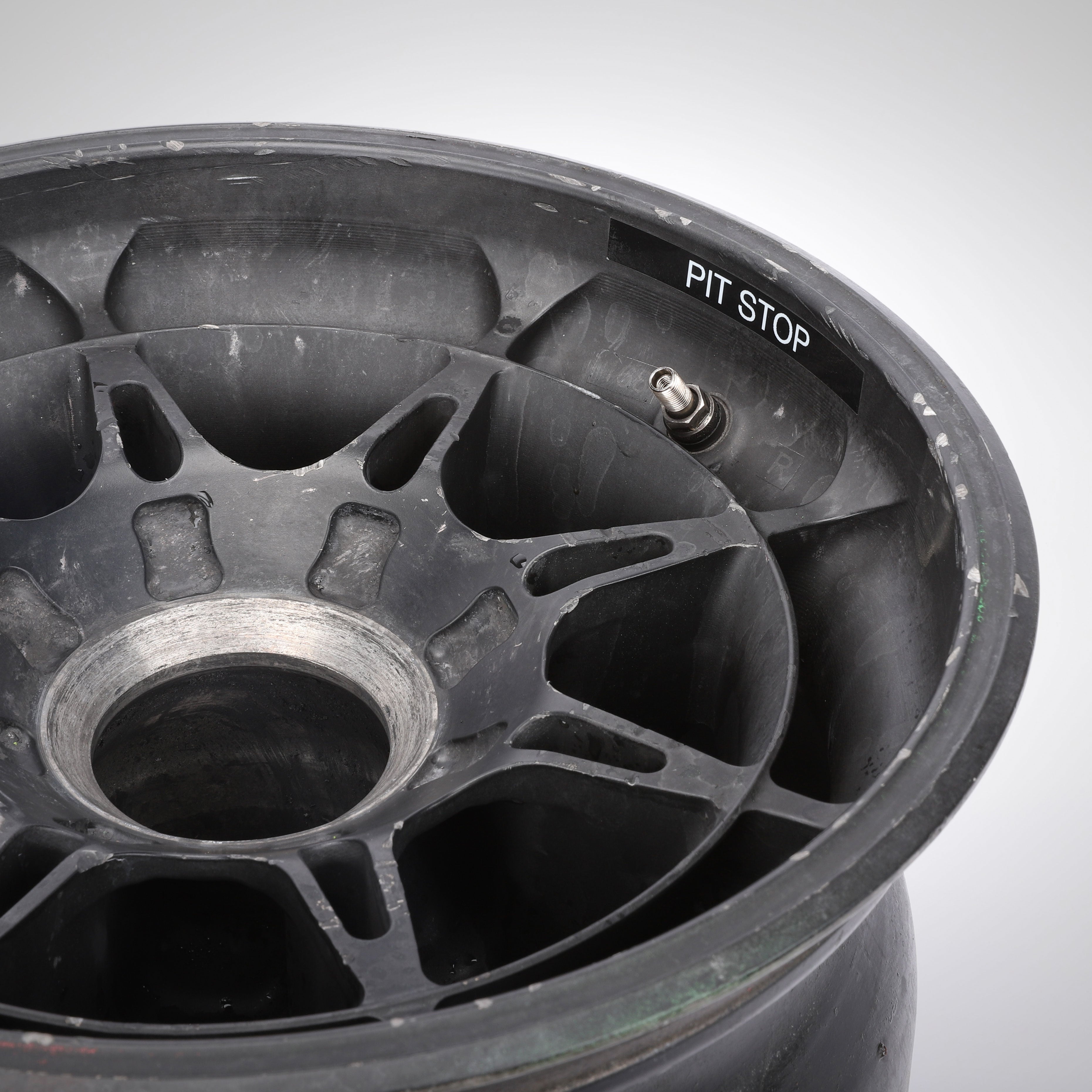 Charles Leclerc 2018 Race Used Sauber C37 Front Wheel Rim Table