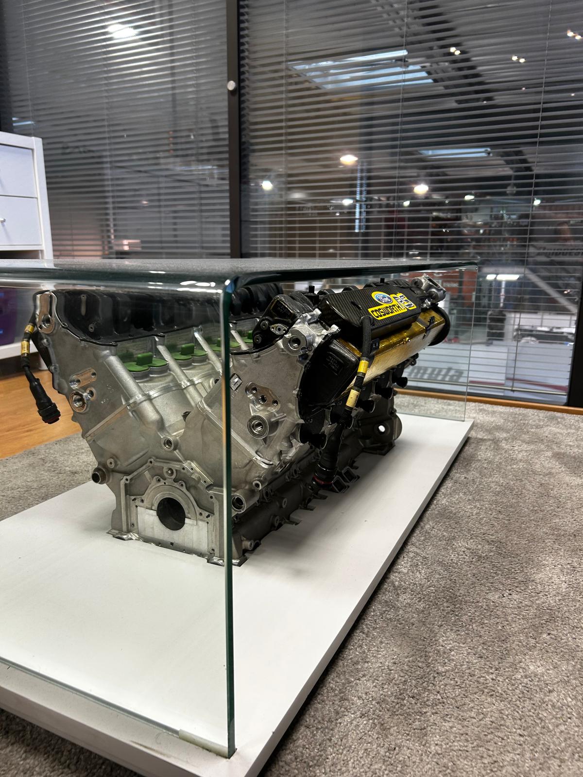 LOT 535 – Ford Cosworth CR 3.0L V10 Engine Table
