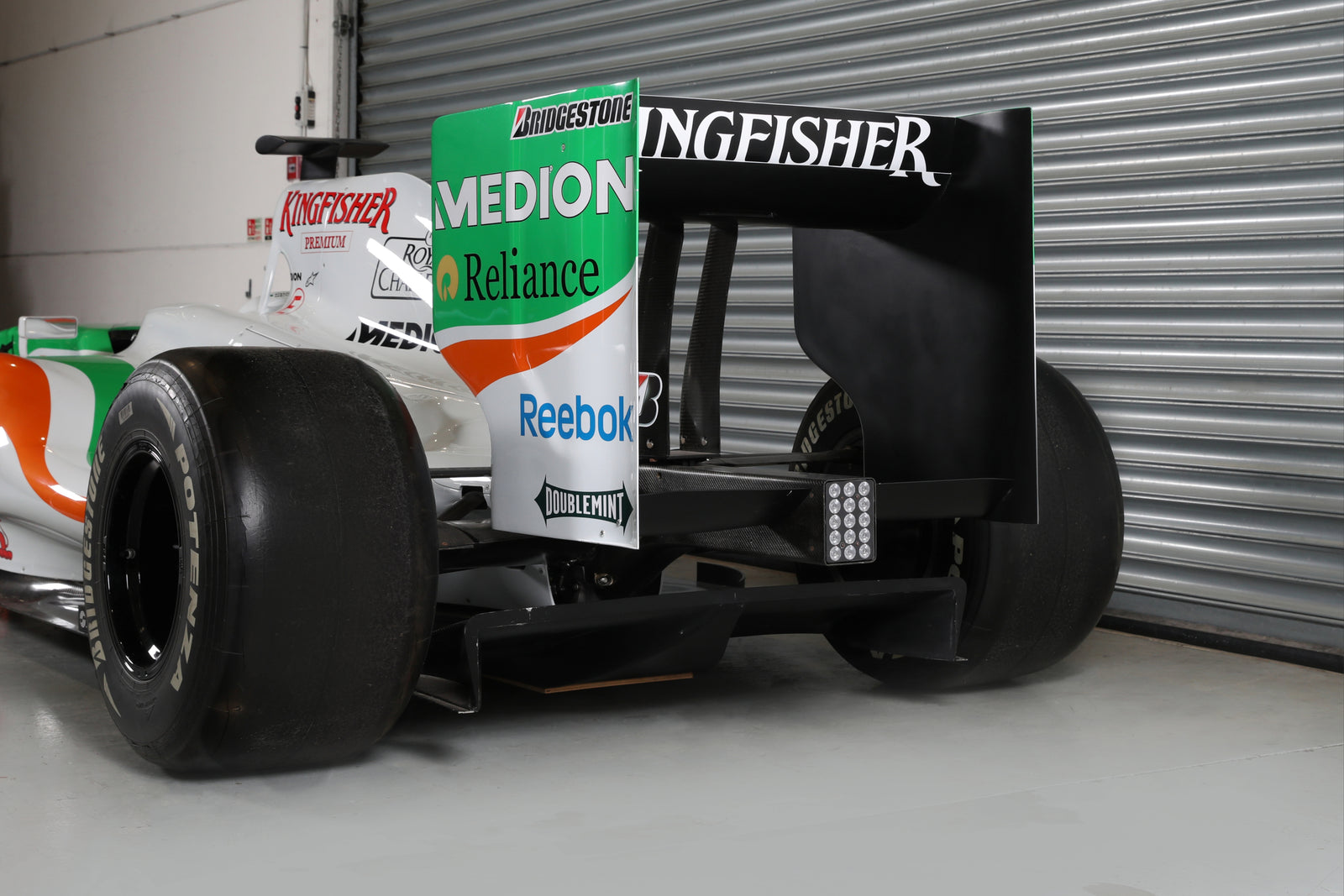 LOT 733 - 2009 Force India VJM02-02S Show Car