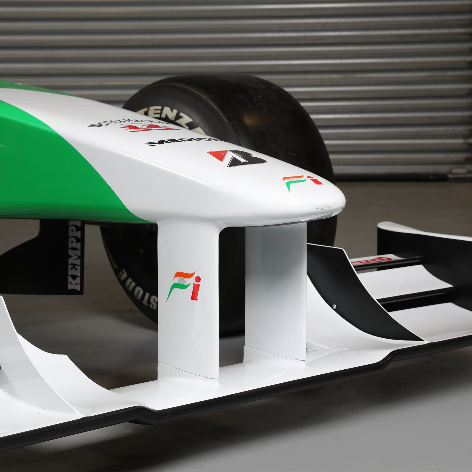 LOT 733 - 2009 Force India VJM02-02S Show Car