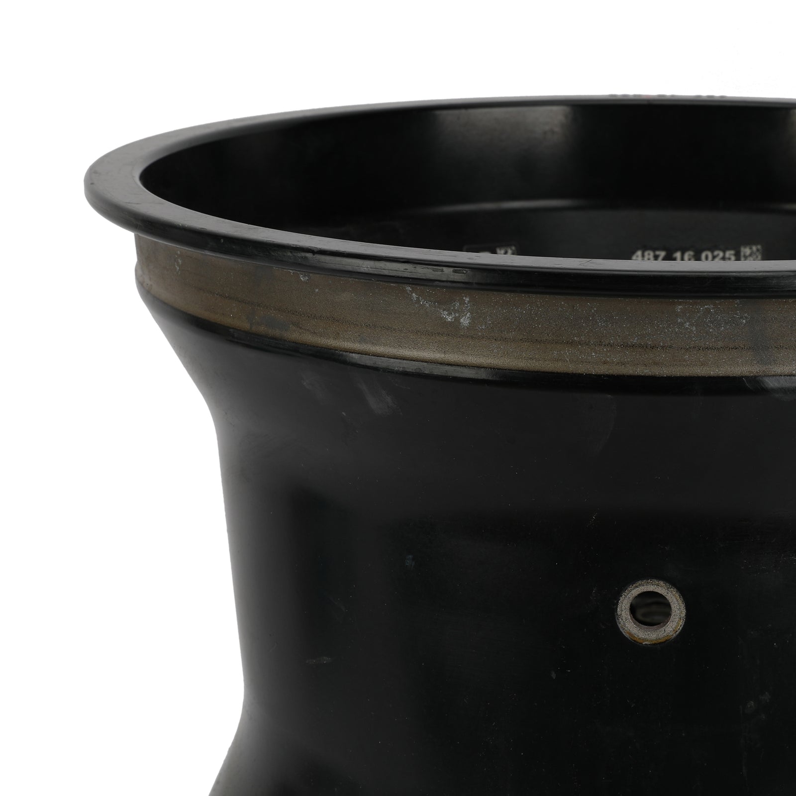 LOT 017 - Renault R.S.16 2016 Season Used Rear Wheel Rim