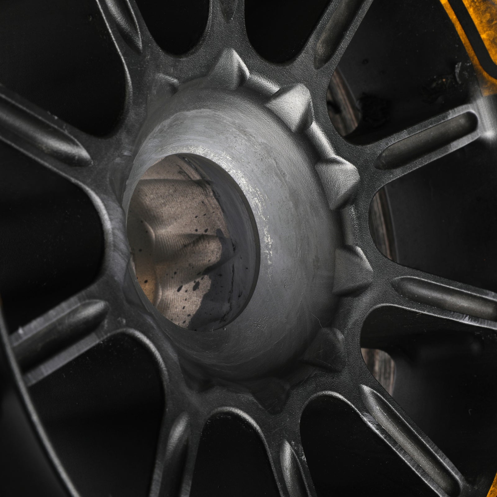 Auction LOT 122 - Alpine 2019 Front Wheel Rim