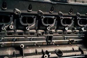 LOT 018 – Michael Schumacher 1998 Signed Ferrari F300 047 Engine