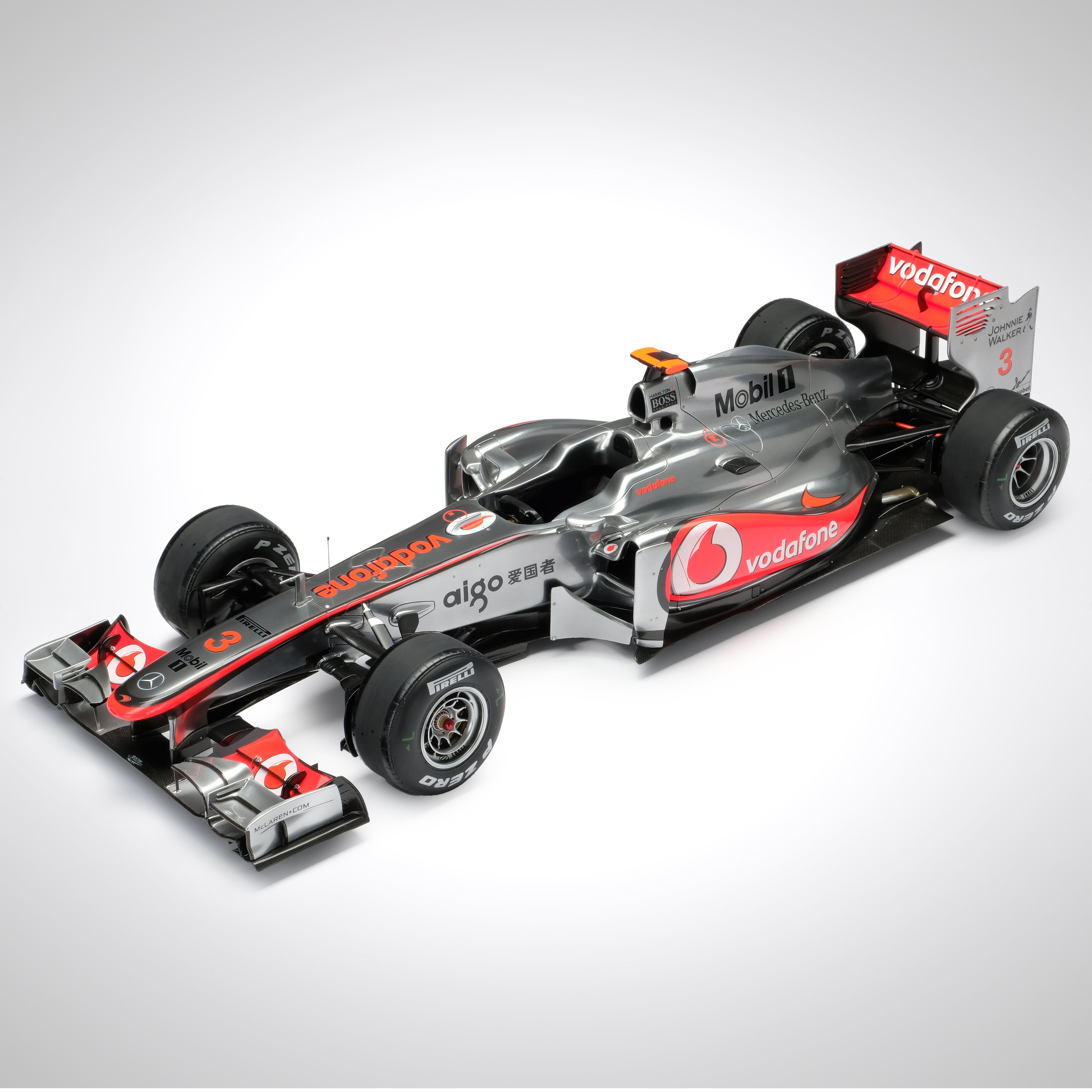 Lewis Hamilton 2011 McLaren F1 Team MP4/26 1:8 Scale Model - Chinese GP