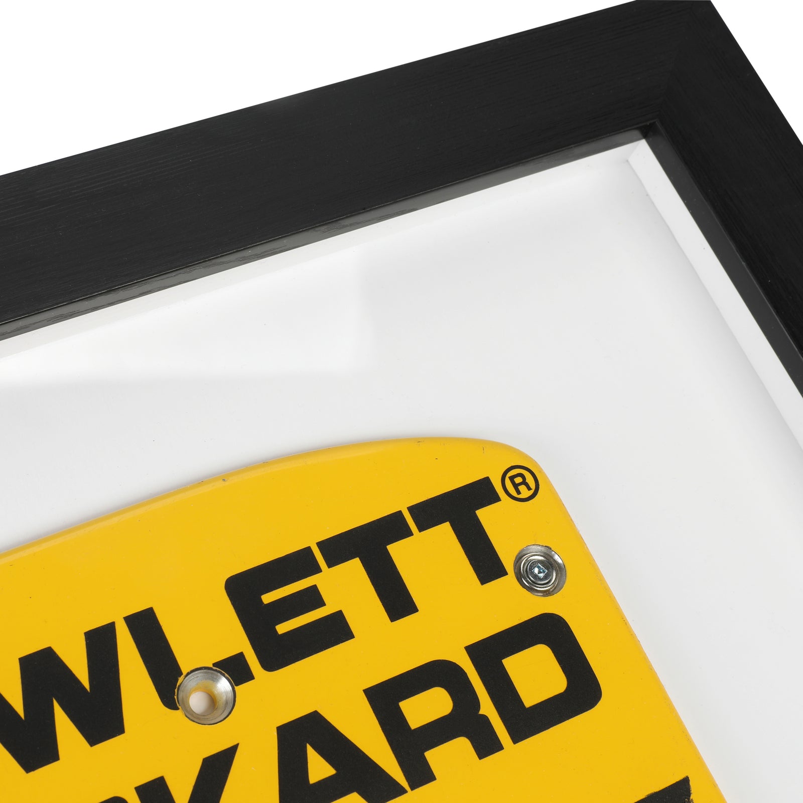 Season Launch LOT 404 - Damon Hill 1998 Jordan Framed Rear Right Hand Wing Endplate