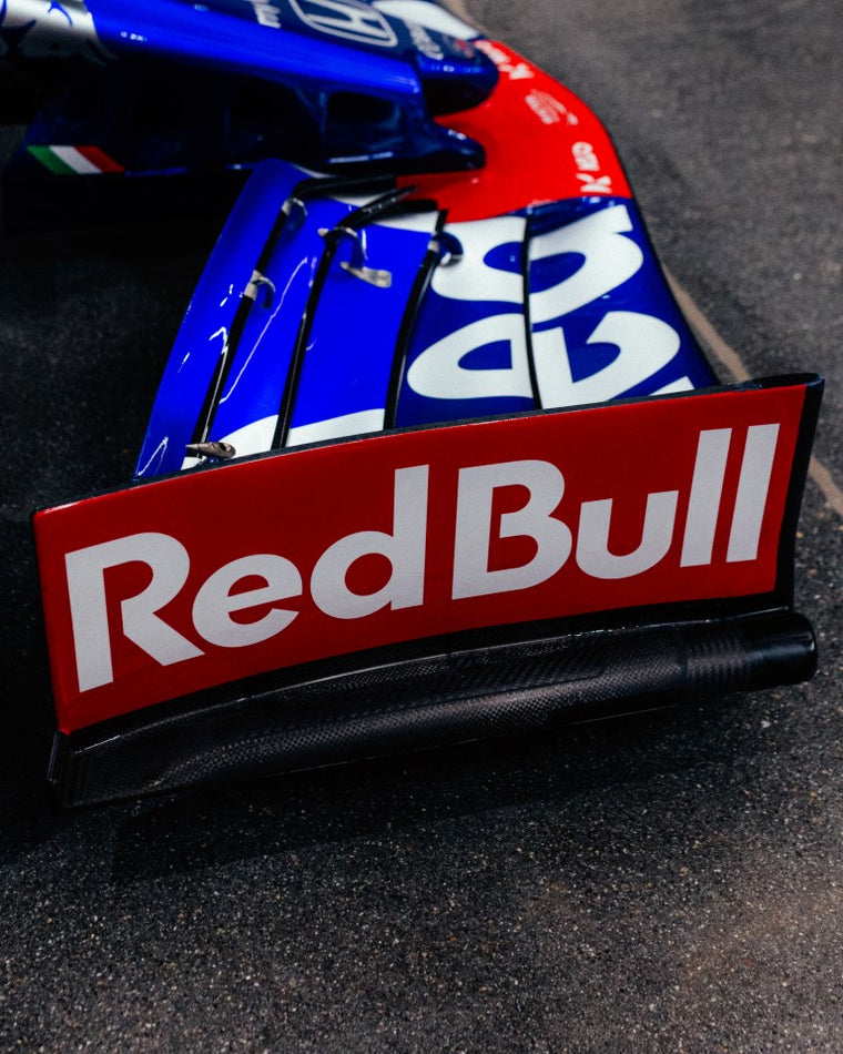 Formula 1 Toro Rosso STR14-04 2019 authentic rolling chassis with P2 finish, premium motorsport collector display