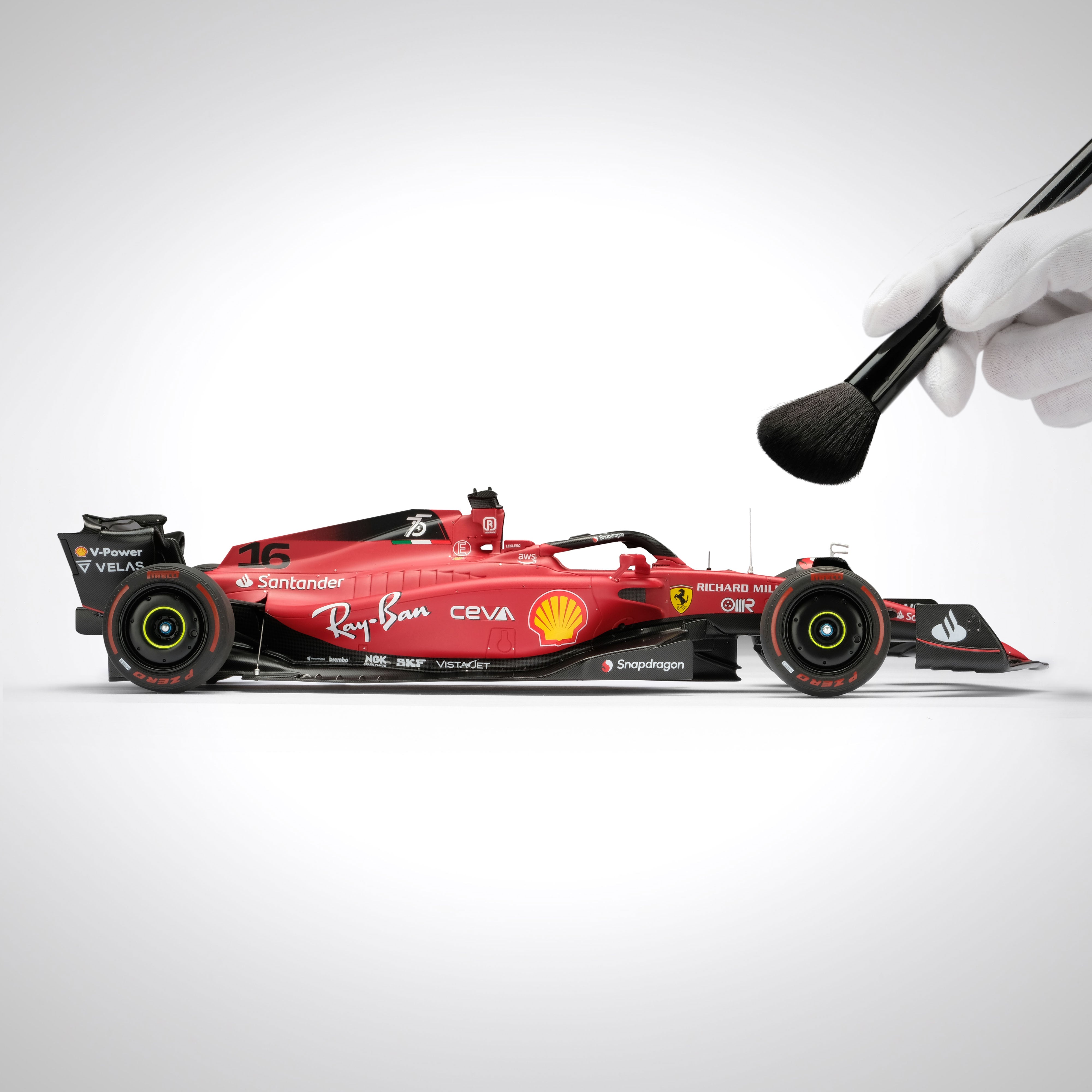 Charles Leclerc 2022 Scuderia Ferrari F1-75 1:18 Scale Model – Bahrain GP