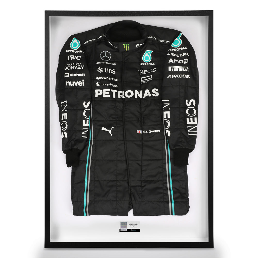 George Russell F1® Memorabilia | Replica & Race Used Merch | F1 Authentics