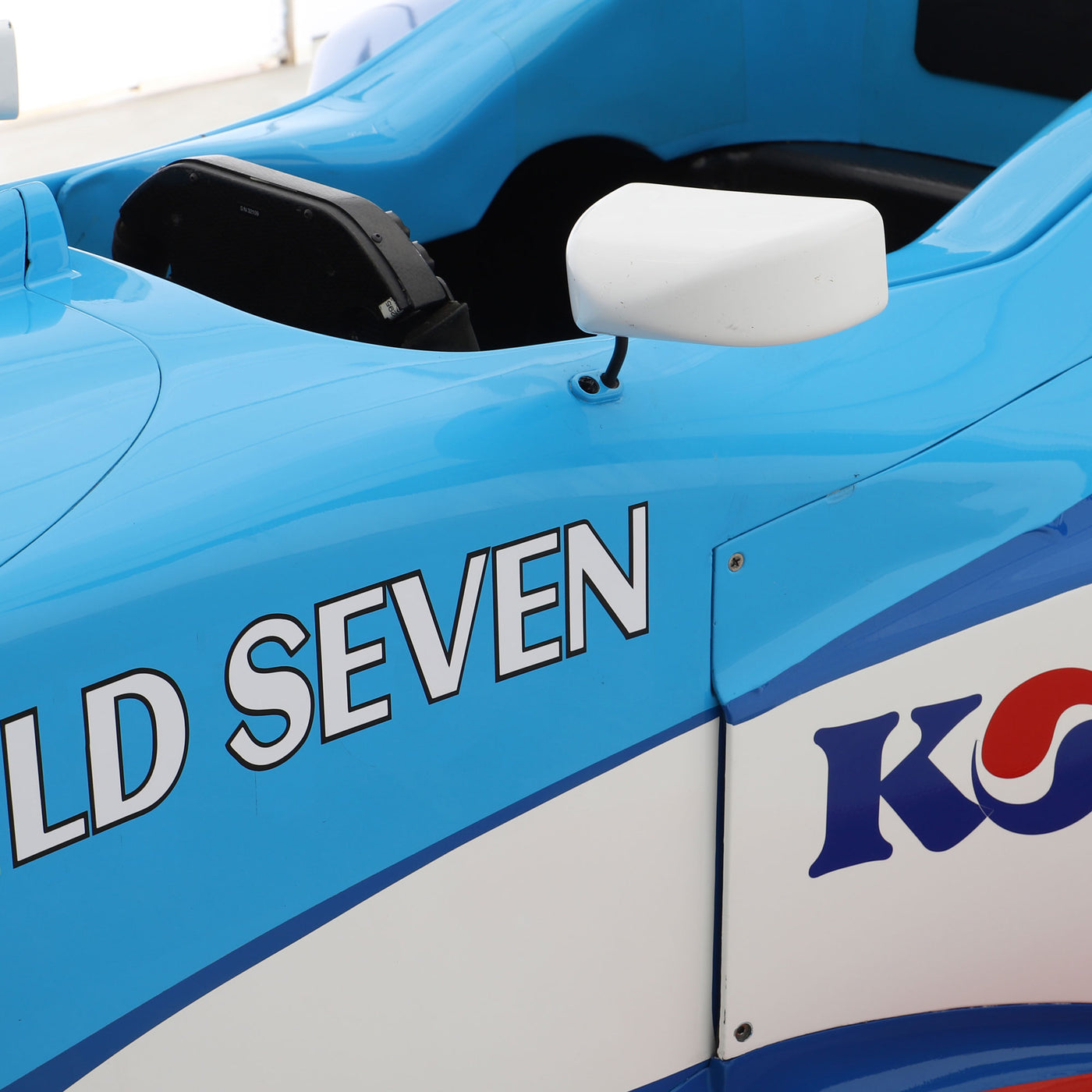 1998 Benetton B198 Official Running Race Car