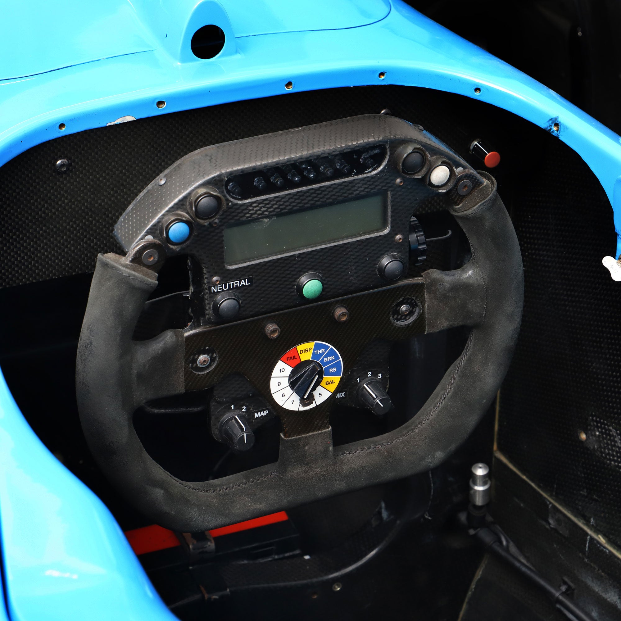 Benetton Formula 1 ステアリング 1998 Benetton B198 Official Running Race Car – F1 Authentics