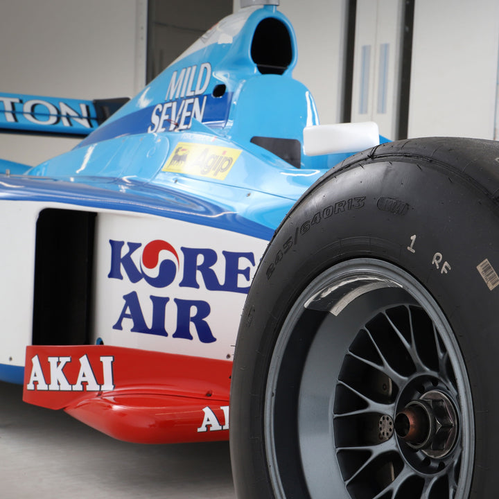 1998 Benetton B198 Official Running Race Car