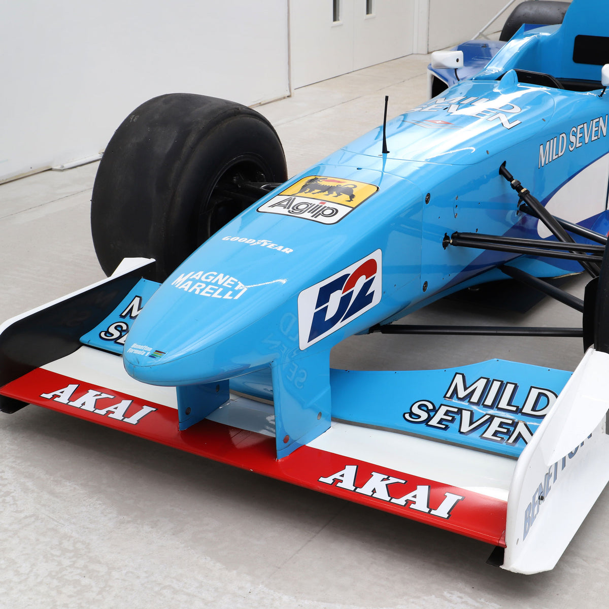 Authentic 1998 Benetton B198 race car featuring a Judd GV 4.2 engine, legendary Formula 1 collector display