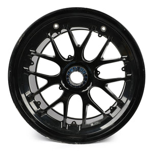 Lando Norris 2023 Qatar Grand Prix-used McLaren F1 Team front wheel rim table, authentic Formula 1 memorabilia for collector display