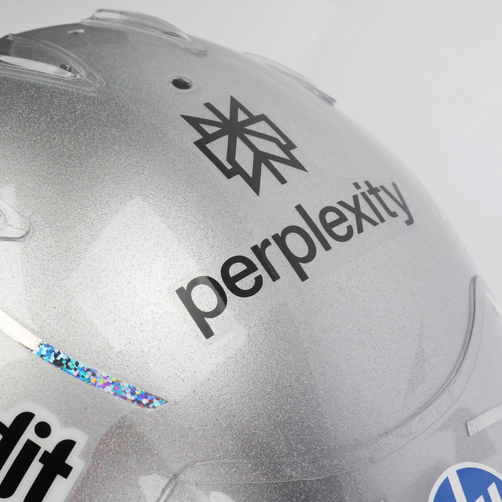 The Silverstone Auction LOT 002 - Lewis Hamilton 2025 Replica Ferrari Helmet – Las Vegas GP