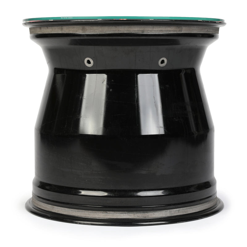 Max Verstappen 2022 Red Bull Racing F1 Team Rear Wheel Rim Table