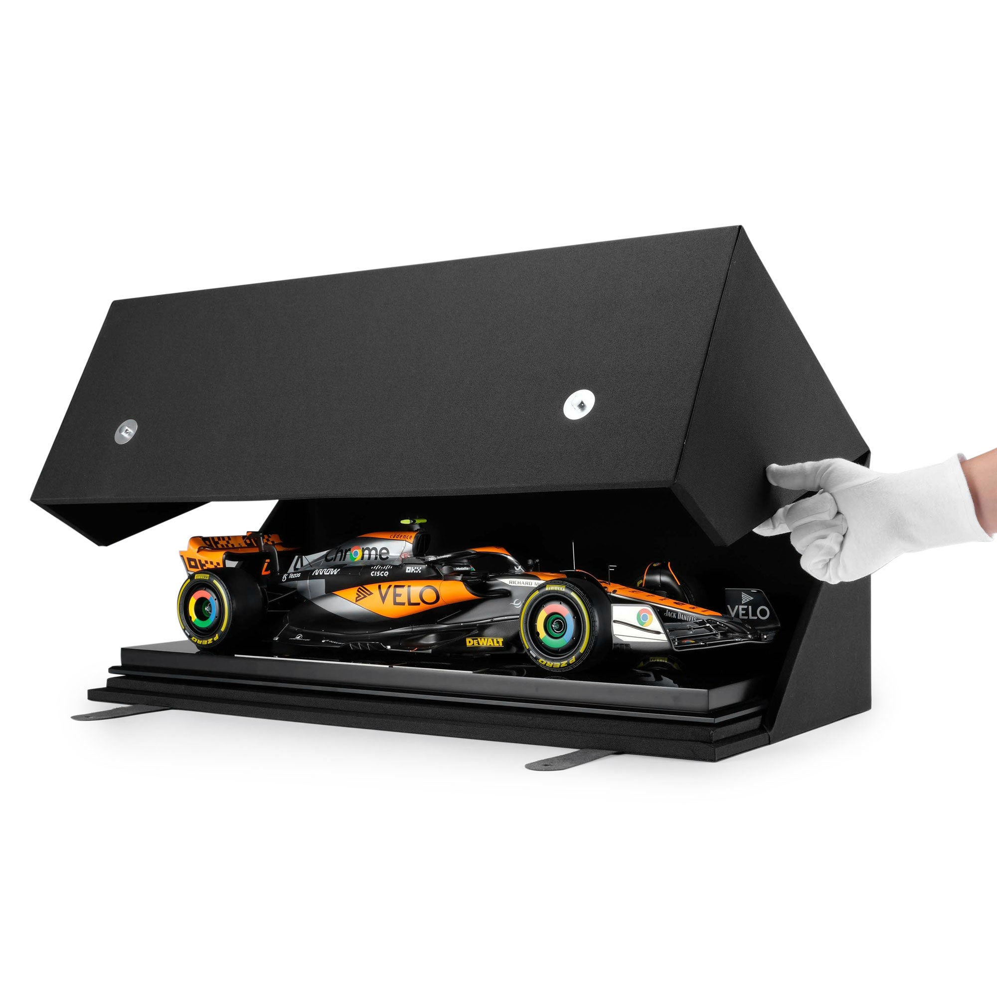 Limited Edition Lando Norris 2023 McLaren MCL60 1:8 Scale Model – British GP