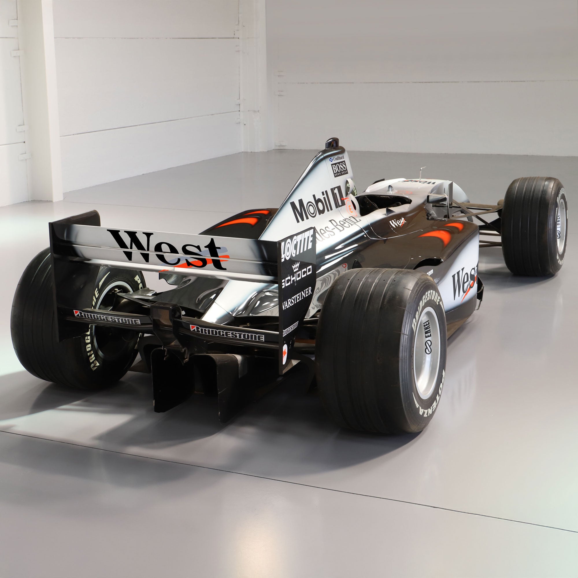 1999 McLaren MP4-14 Show Car – F1 Authentics