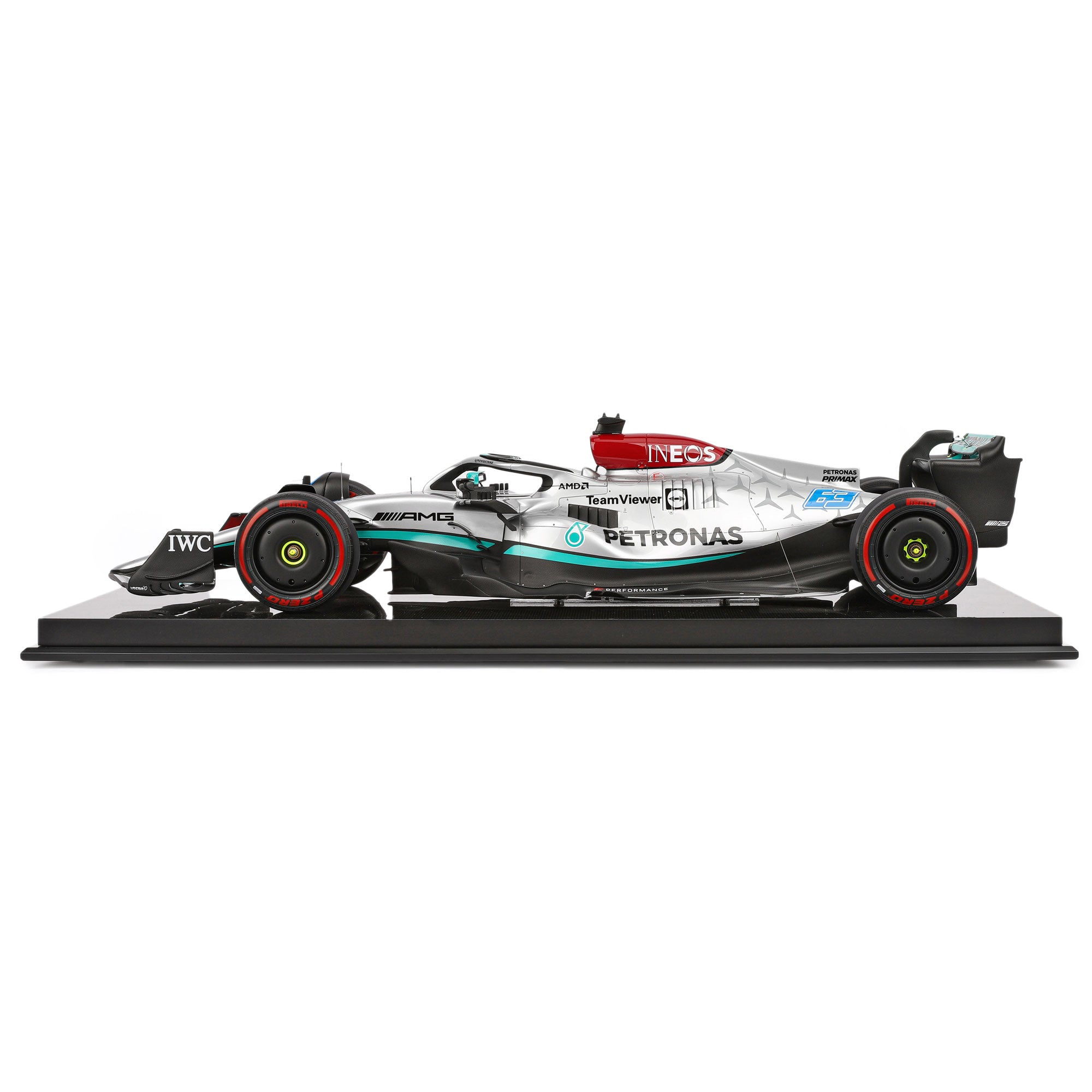 George Russell 2022 Mercedes-AMG Petronas F1 Team W13 E Performance 1:8 Scale Model - Sāo Paulo GP