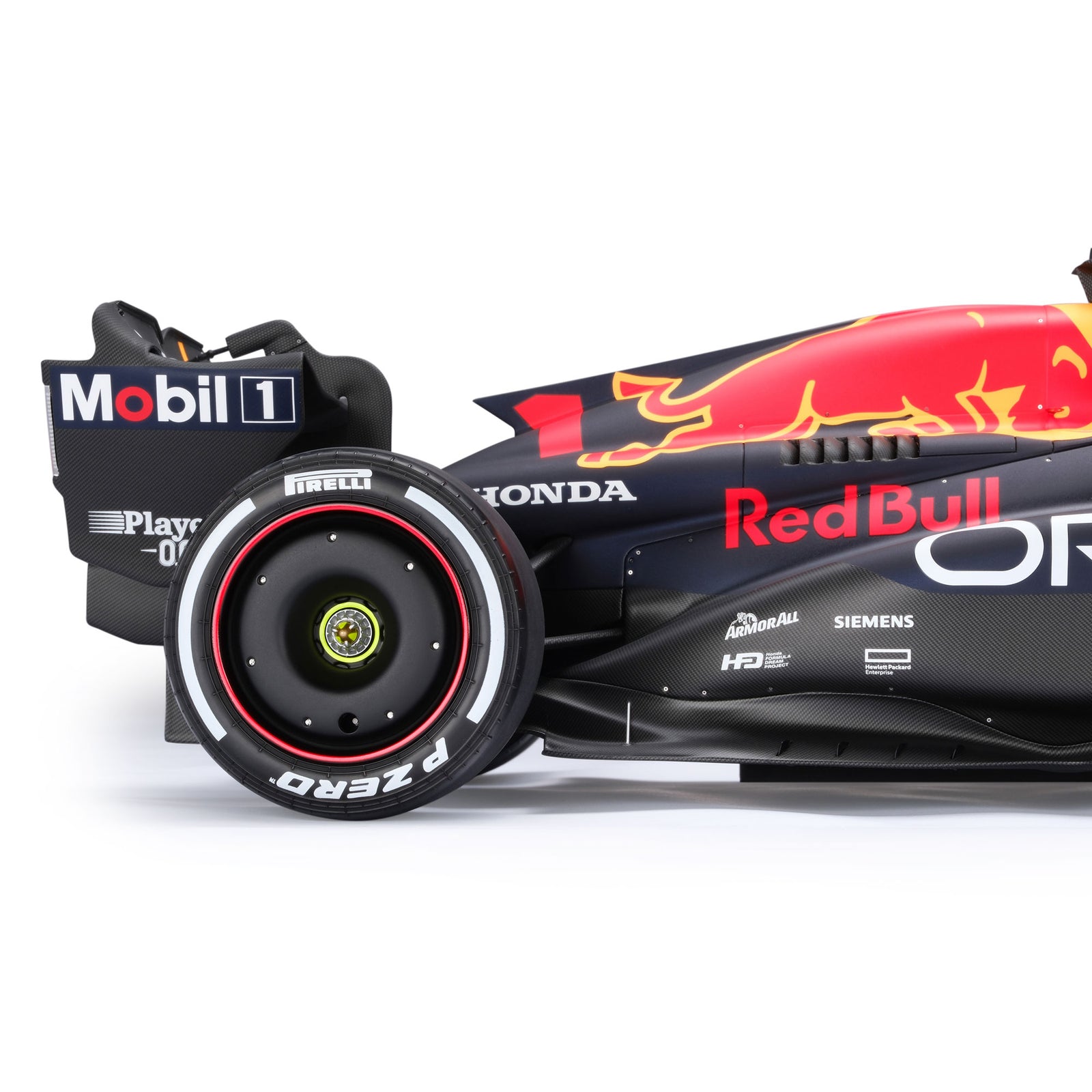 LOT 061 - Max Verstappen 2023 RB19 1:8 Scale Model