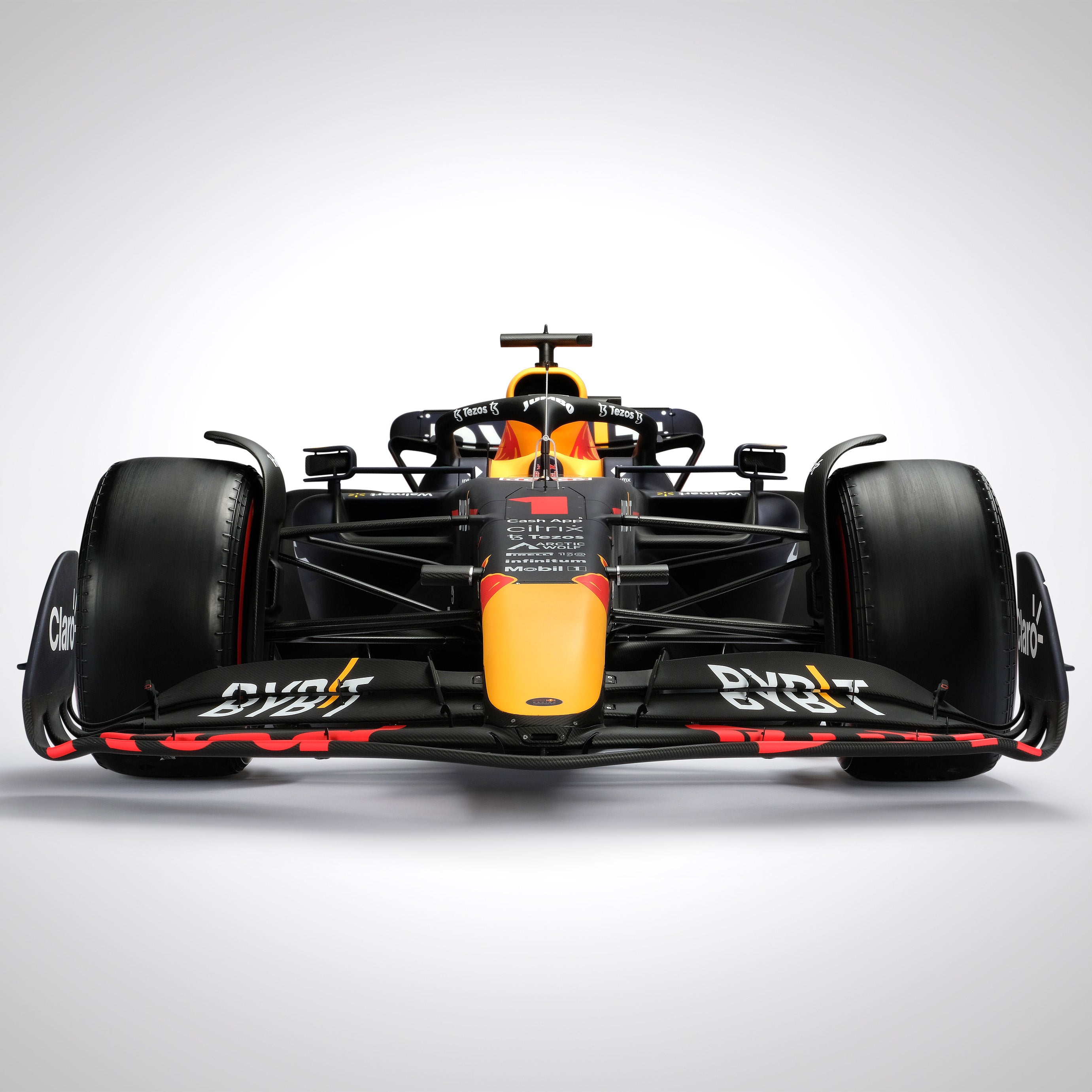 Max Verstappen 2022 RB18 1:4 Scale Model F1 Car – Dutch GP