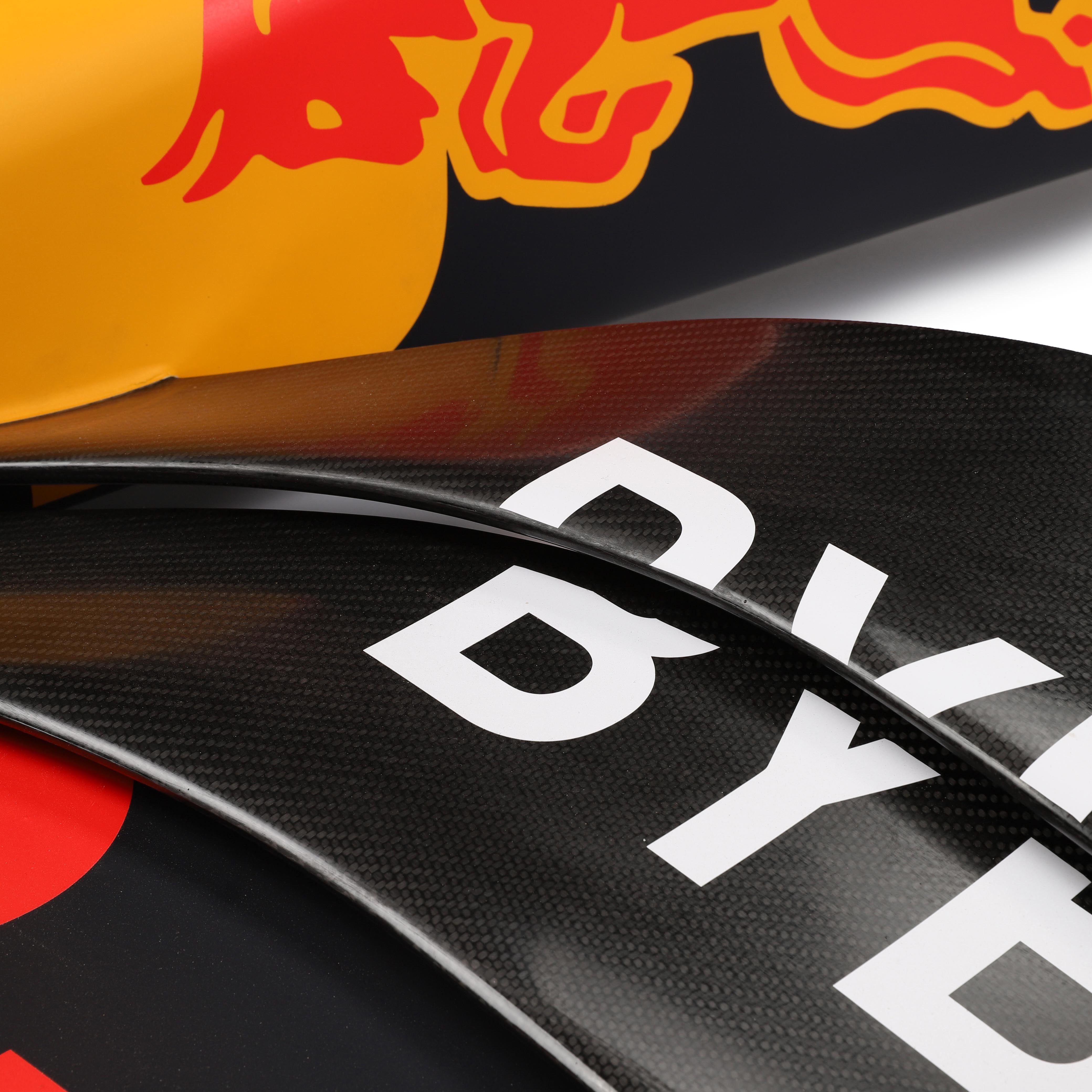 Oracle Red Bull Racing 2022 F1® Front Wing & Nose Official Replica