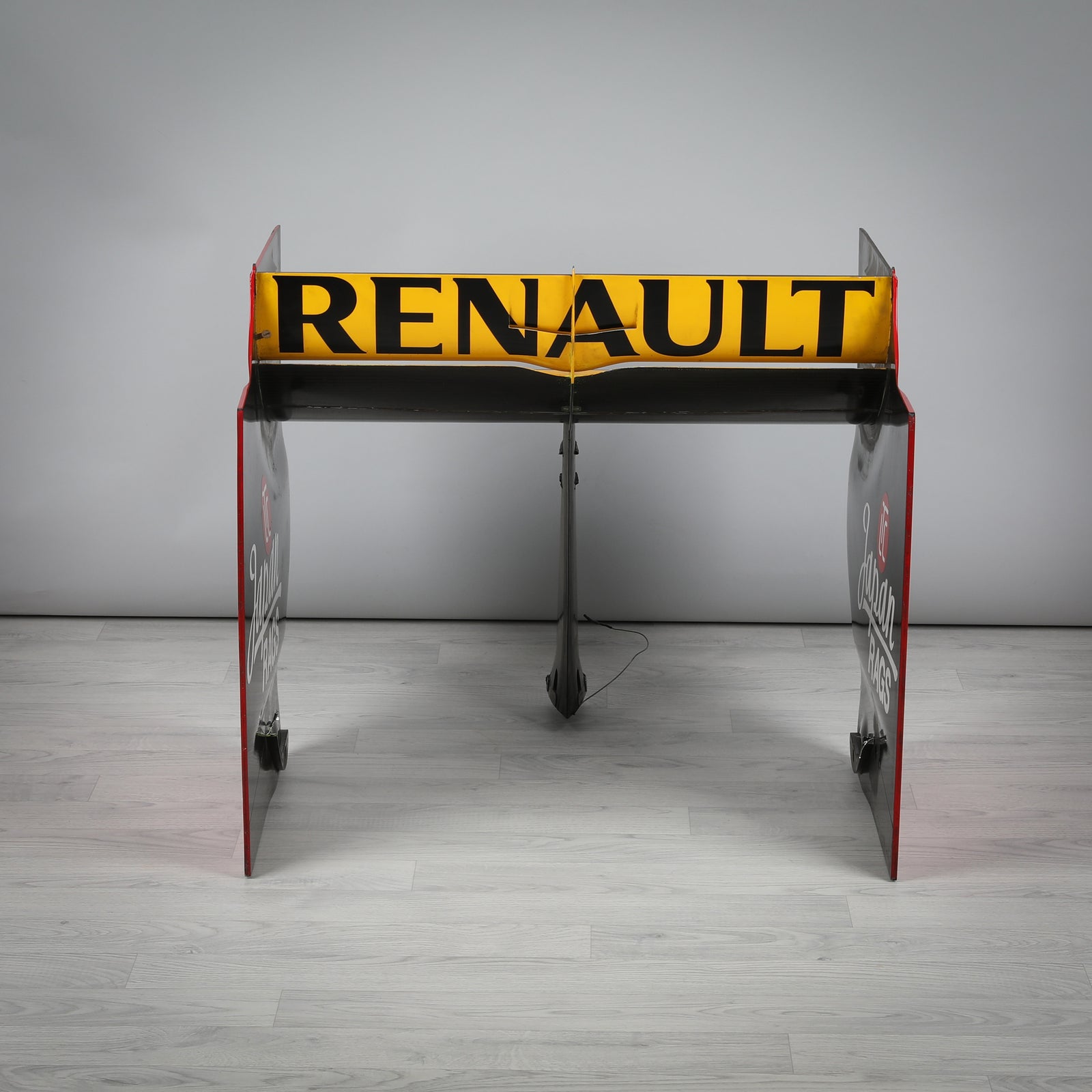 LOT 055 - Renault F1 Team 2010 R30 Rear Wing Assembly