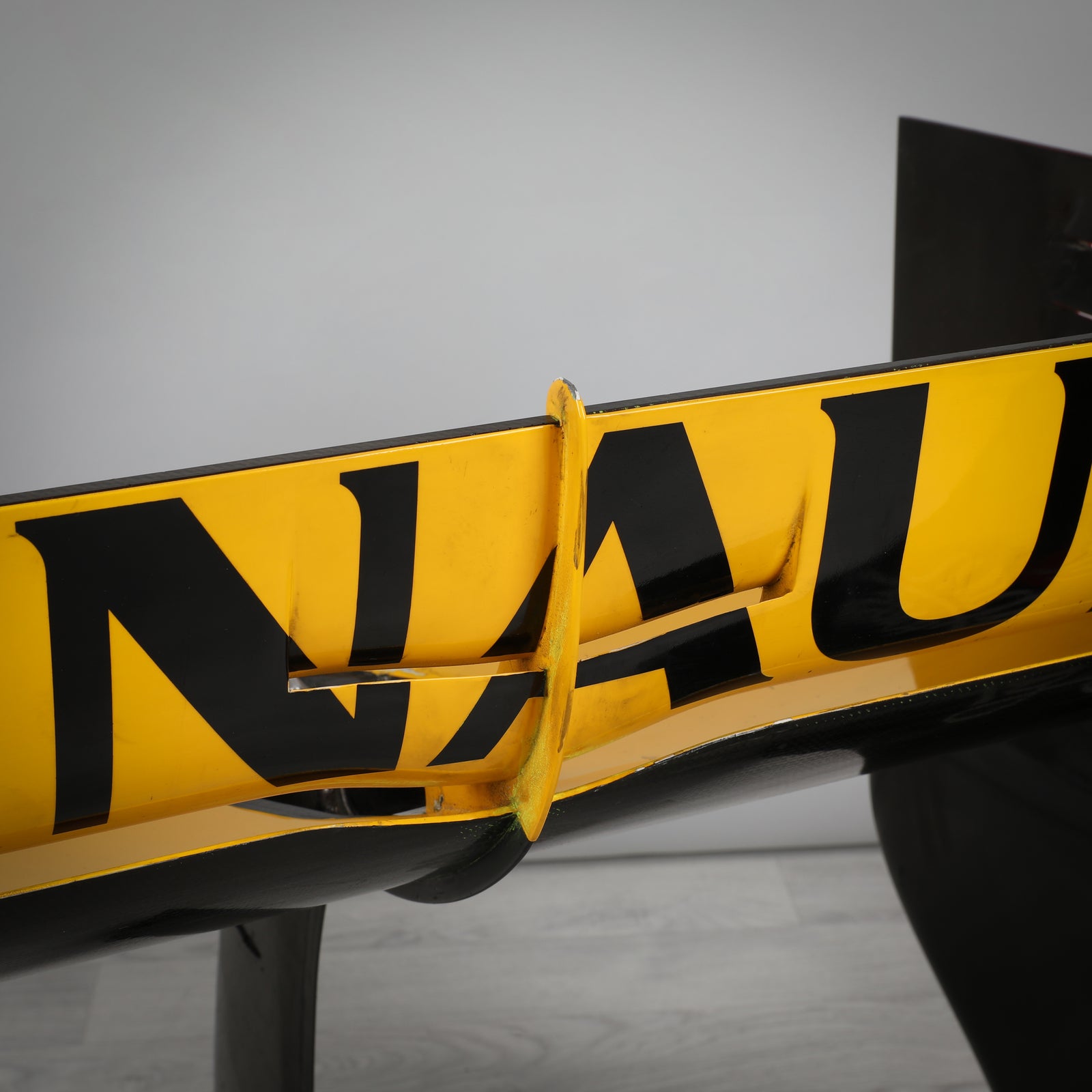 LOT 055 - Renault F1 Team 2010 R30 Rear Wing Assembly
