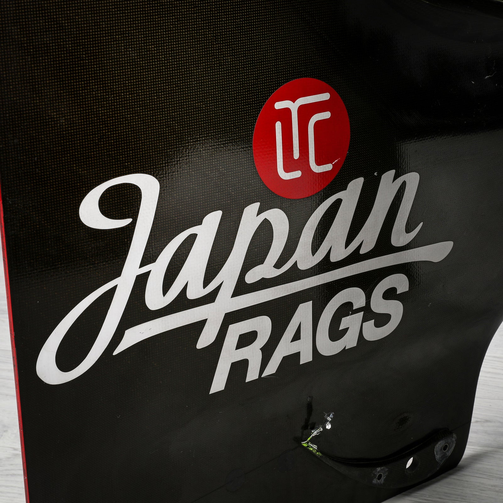 LOT 055 - Renault F1 Team 2010 R30 Rear Wing Assembly