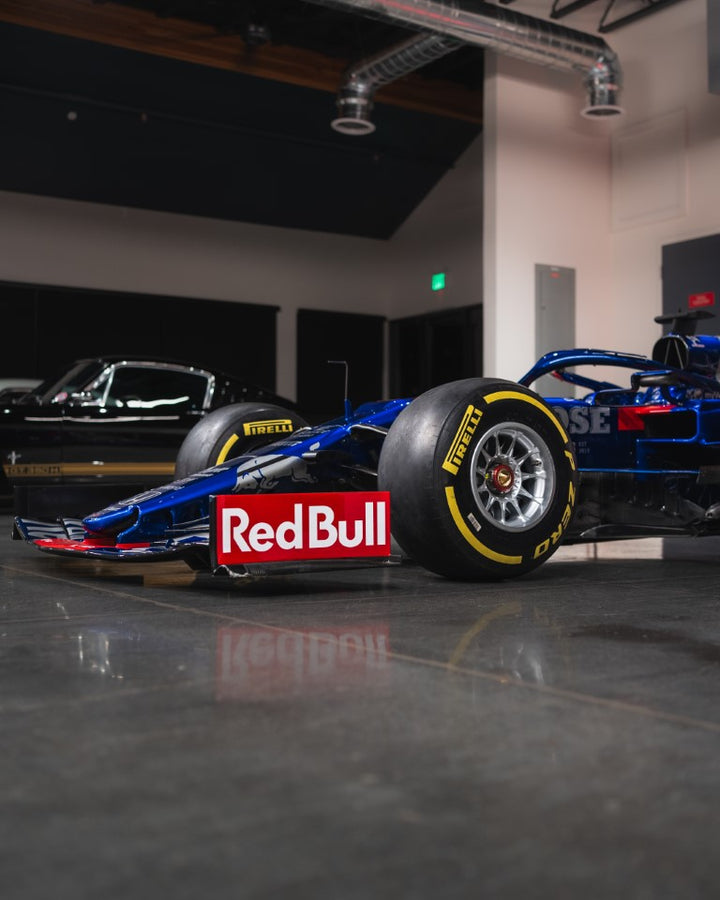 2019 Toro Rosso STR14-04 - F1® P2 Finishing Rolling Chassis