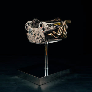 LOT 018 – Michael Schumacher 1998 Signed Ferrari F300 047 Engine