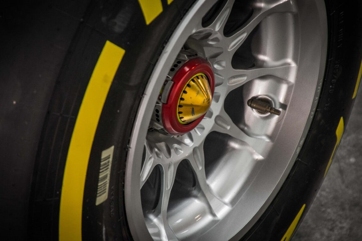 2019 Toro Rosso STR14-04 - F1® P2 Finishing Rolling Chassis